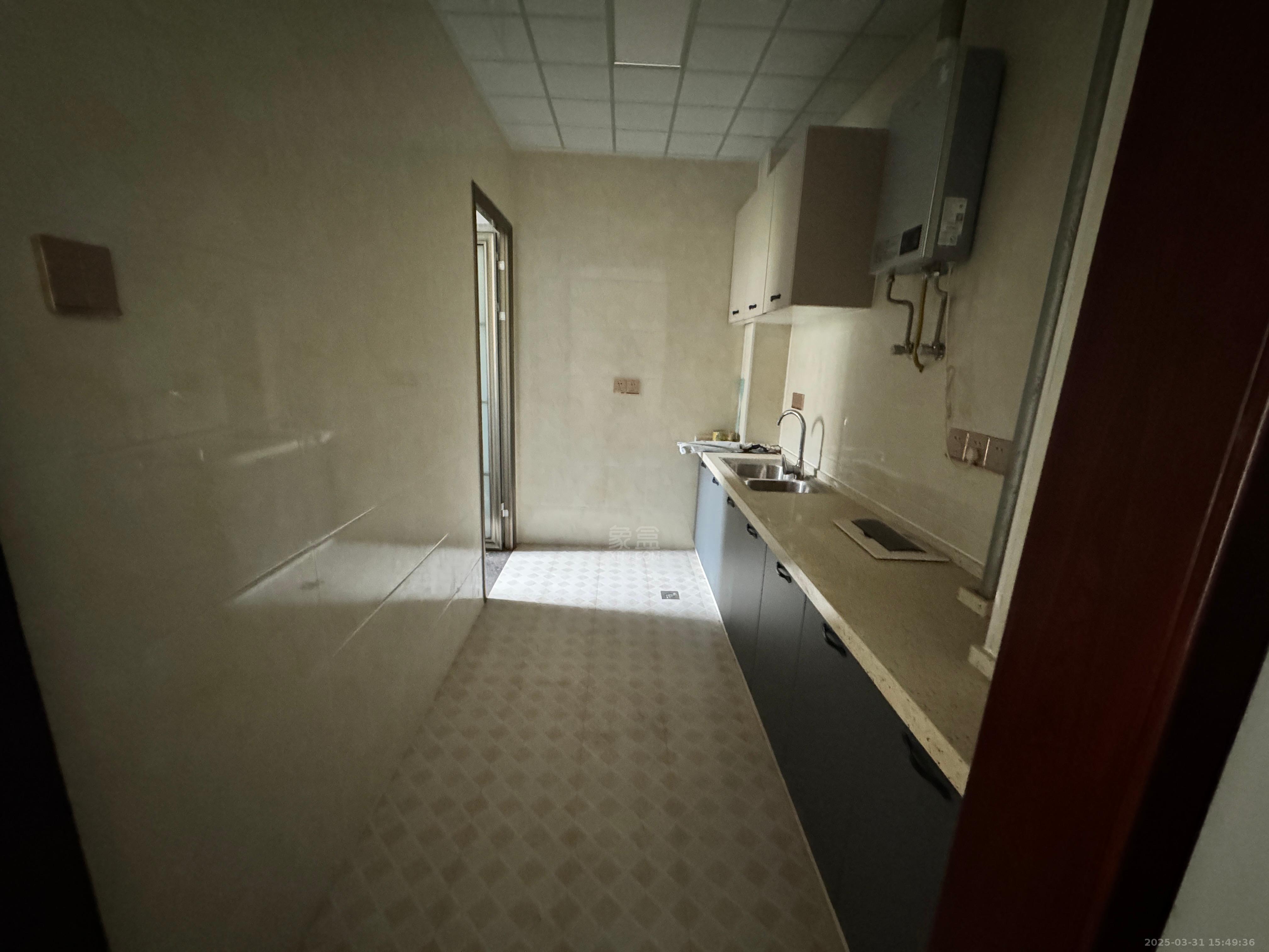 栗雨香堤 2室1厅1卫 1400.0元/月 栗雨香堤 2室1厅1卫 1400.0元/月室内图