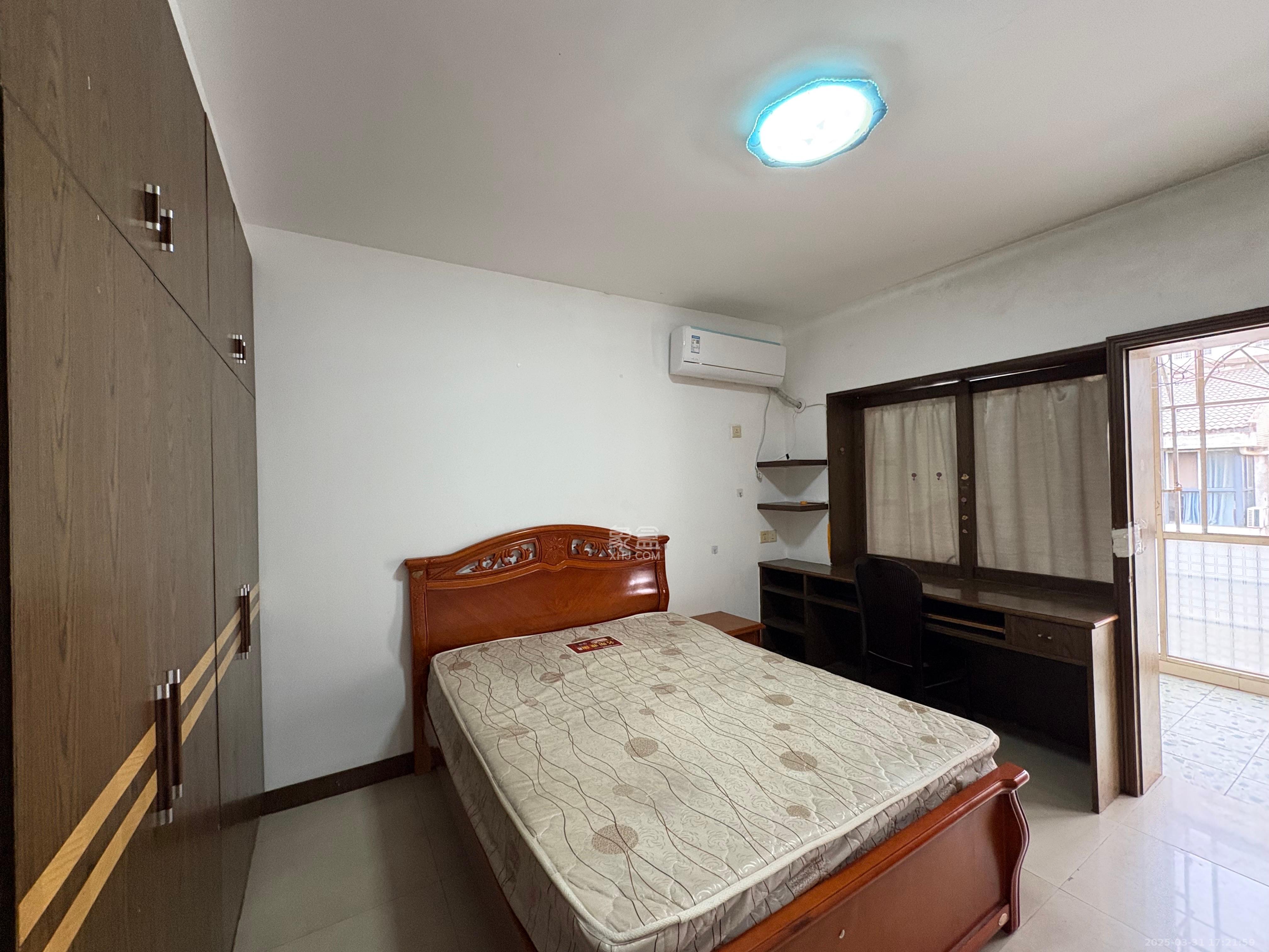 雄海花园 3室2厅2卫 2600.0元/月 雄海花园 3室2厅2卫 2600.0元/月室内图