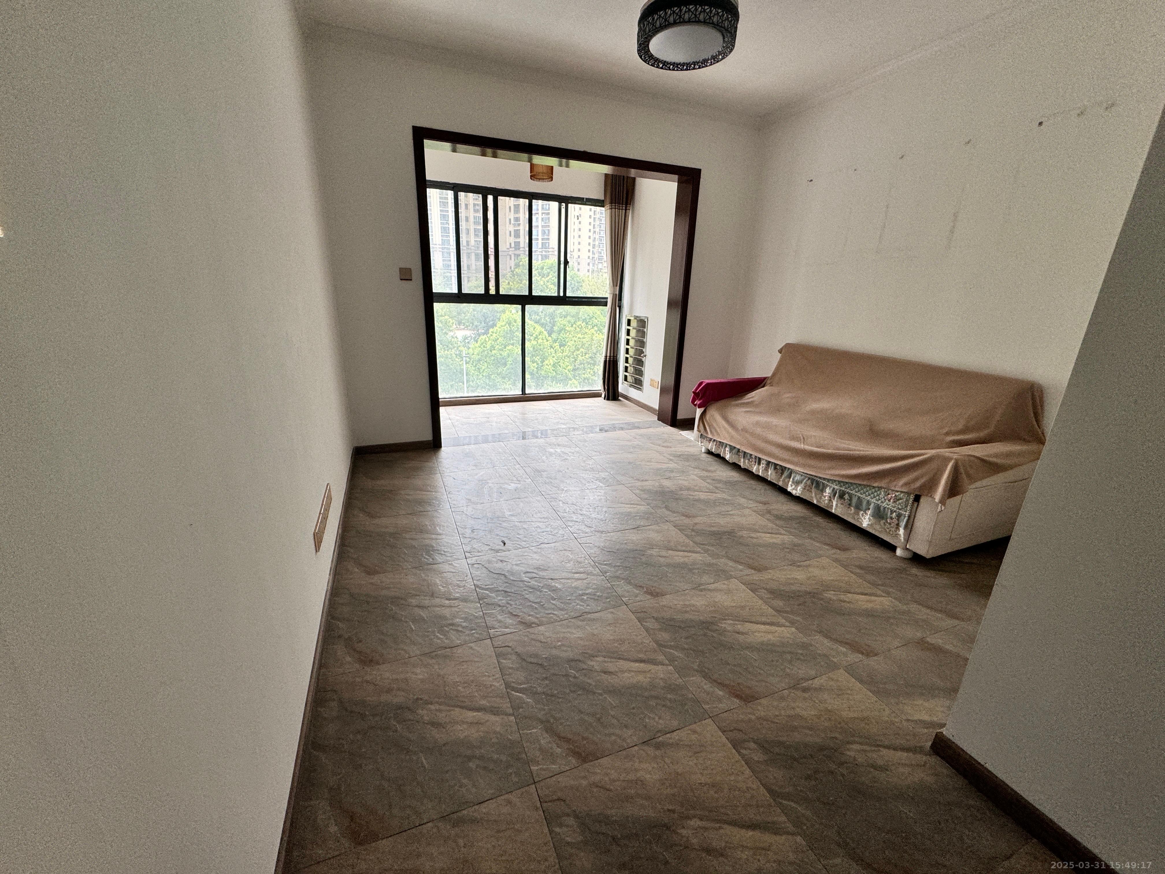 栗雨香堤 2室1厅1卫 1400.0元/月 栗雨香堤 2室1厅1卫 1400.0元/月室内图