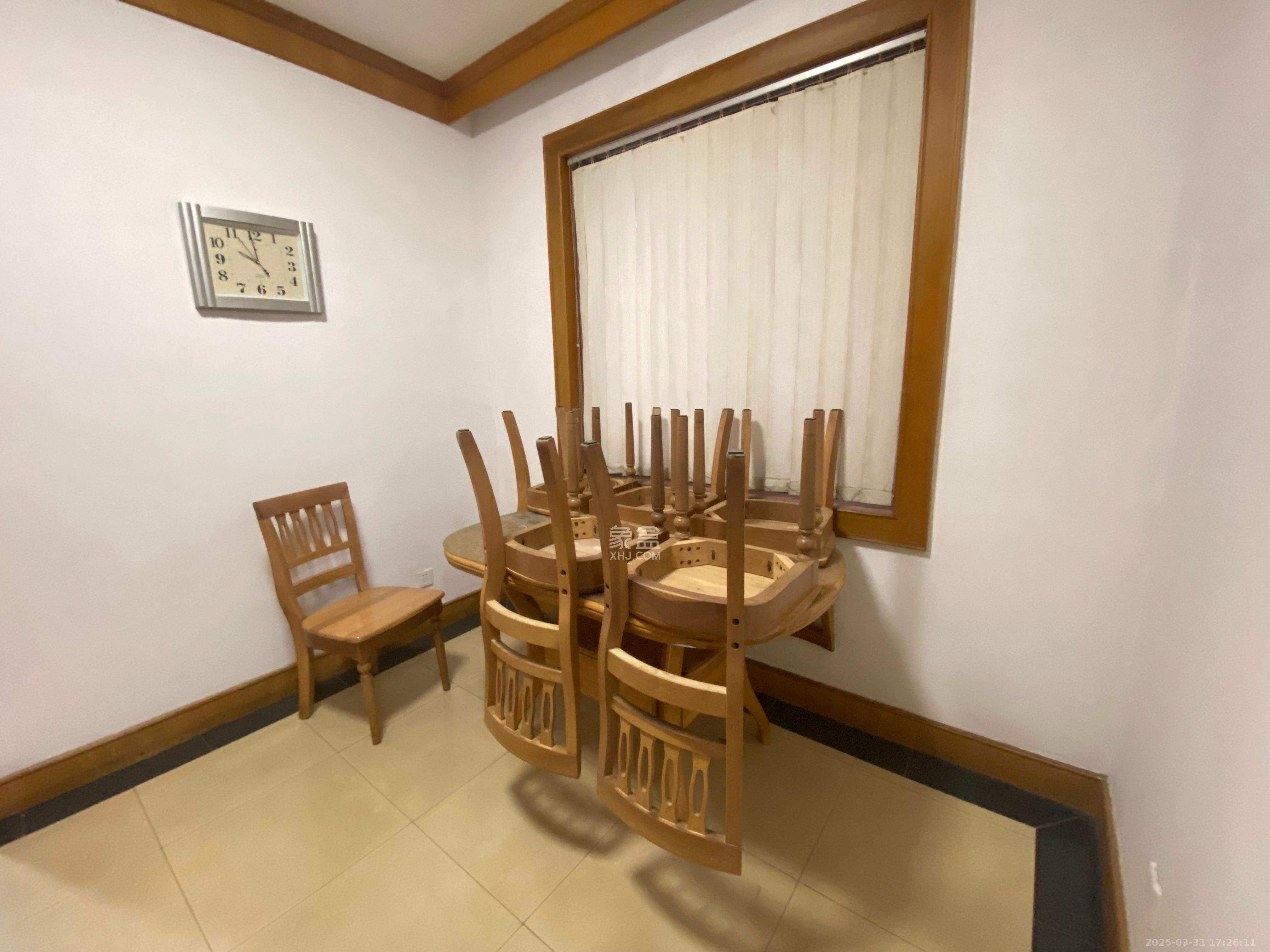 长沙市人防办宿舍（席草田22号）  2室2厅1卫   2500.00元/月室内图