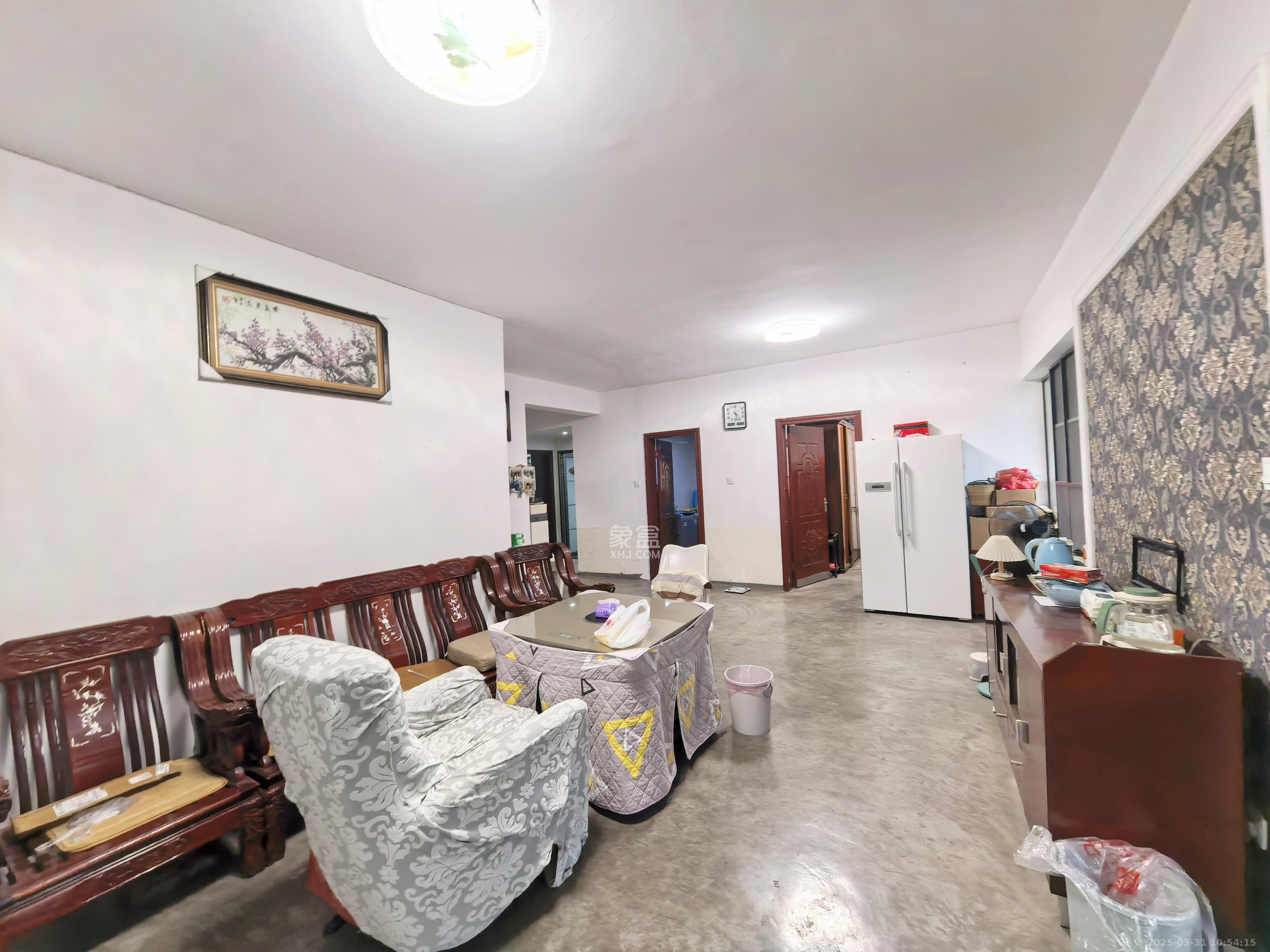 中城丽景香山园 3室2厅1卫 2200.0元/月 中城丽景香山园 3室2厅1卫 2200.0元/月室内图