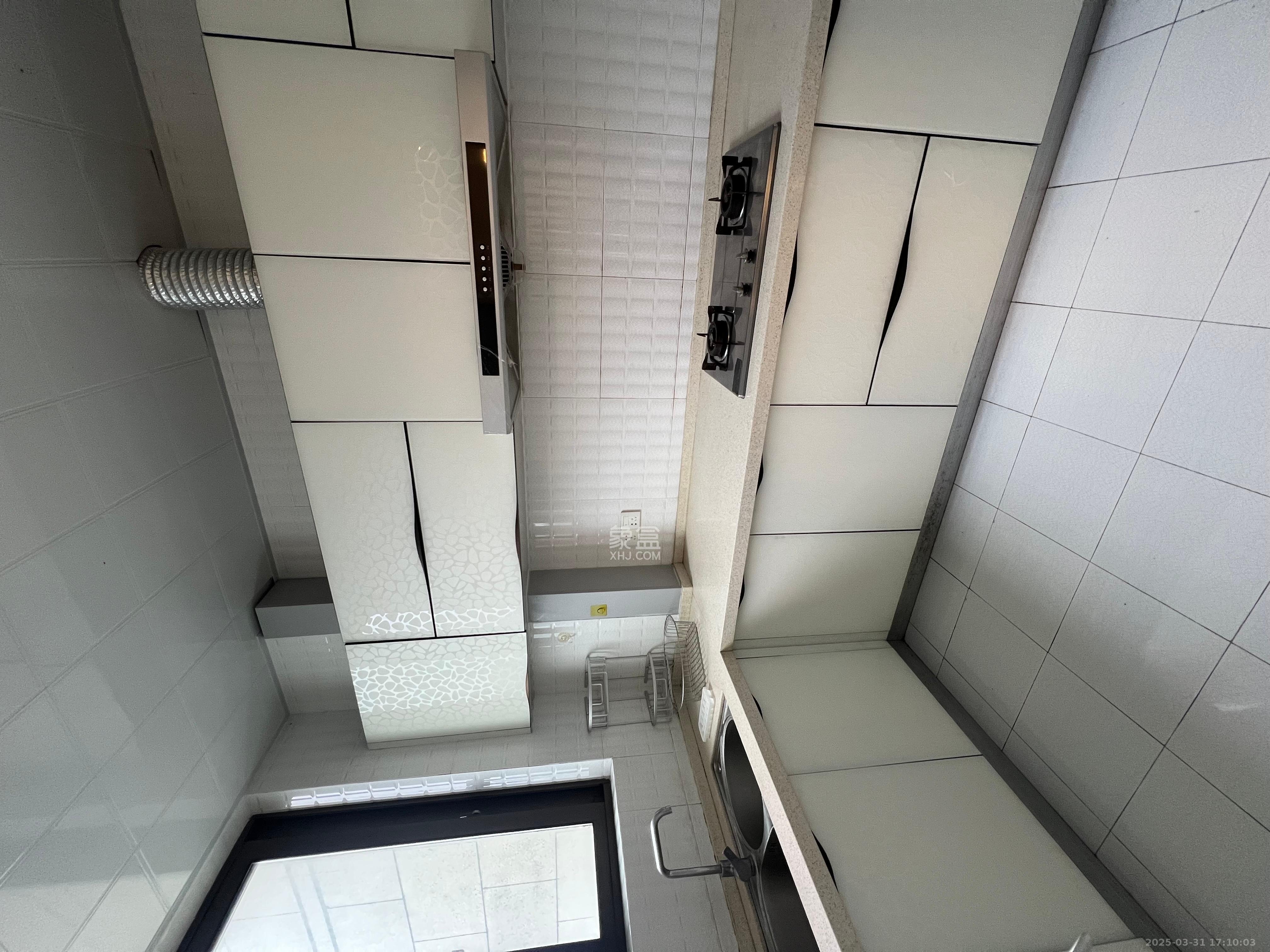 金茂梅溪湖  3室2厅2卫   5000.00元/月室内图