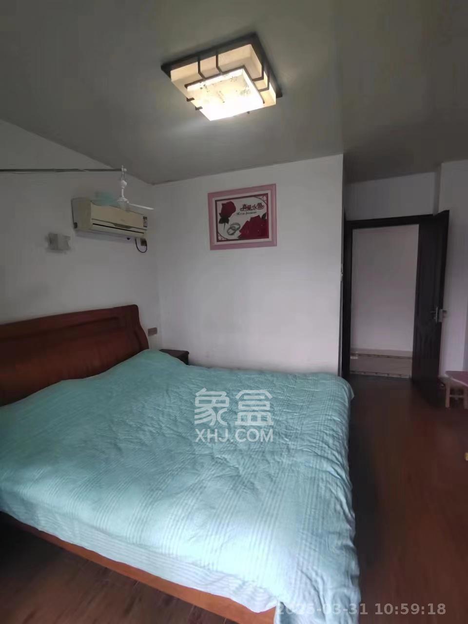 山水湾 3室2厅1卫 1600.0元/月 山水湾 3室2厅1卫 1600.0元/月室内图