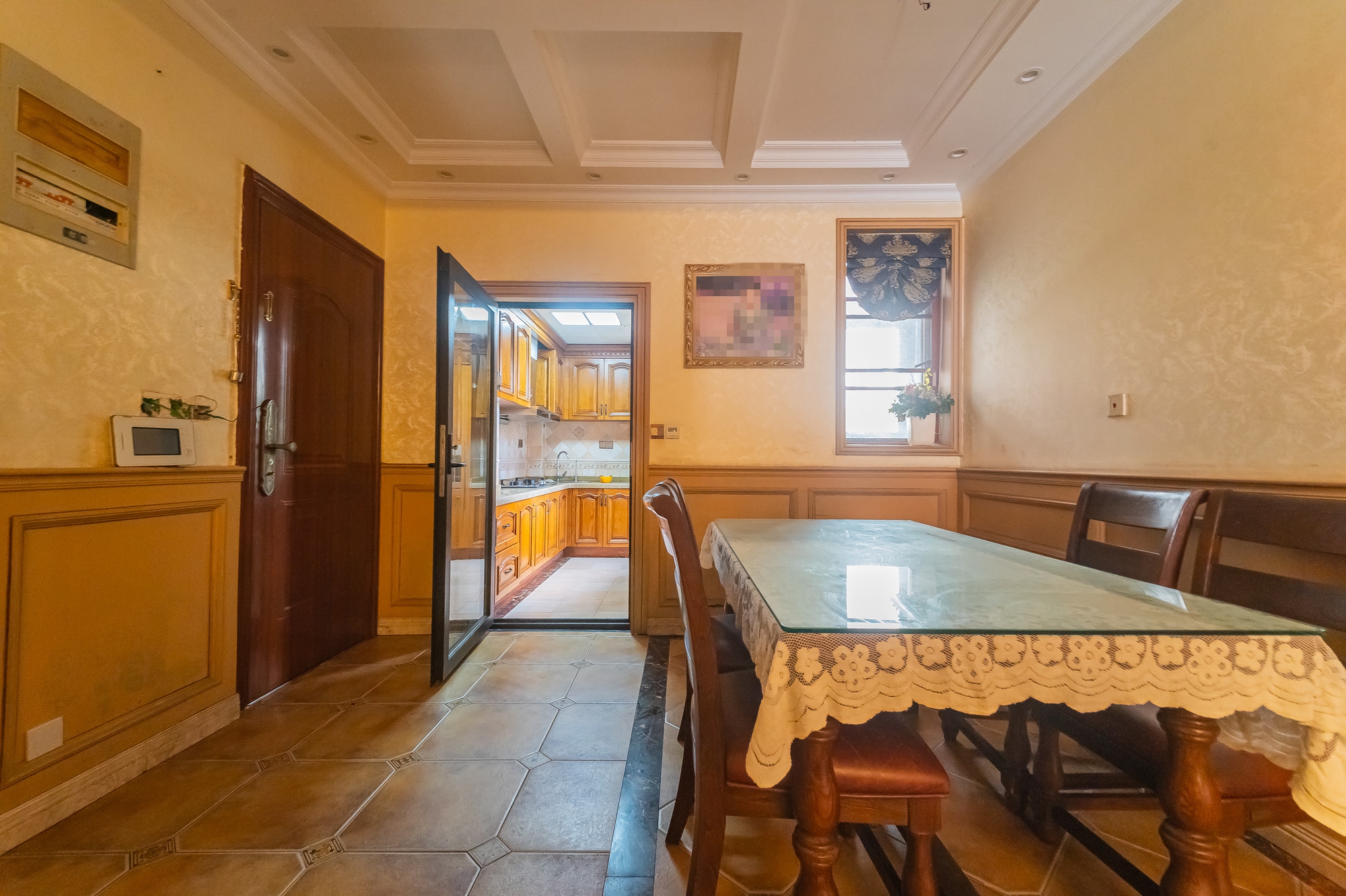 星湖湾一期洋房 4室2厅2卫 148.0万 星湖湾一期洋房 4室2厅2卫 148.0万客厅