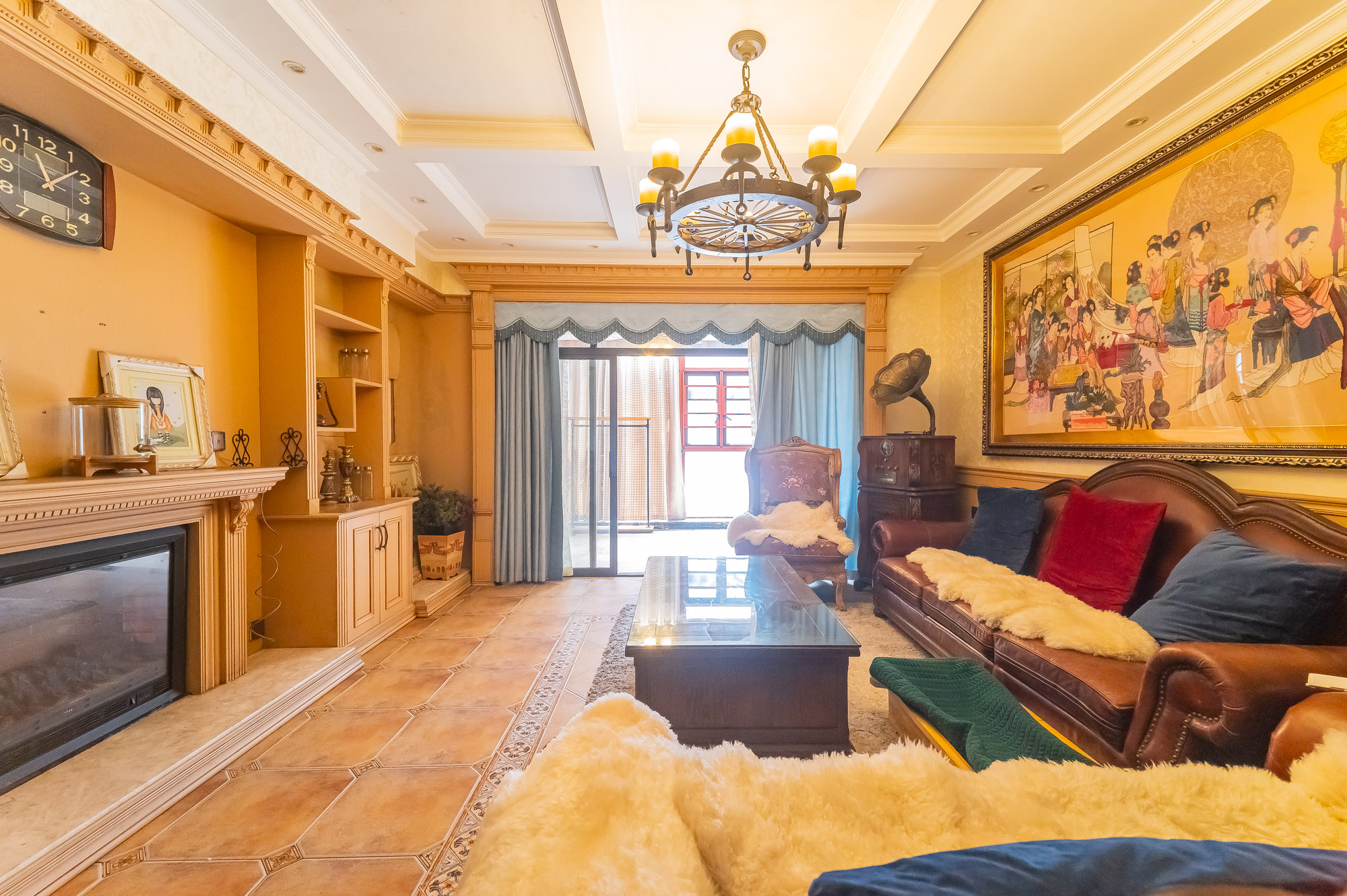 星湖湾一期洋房 4室2厅2卫 148.0万 星湖湾一期洋房 4室2厅2卫 148.0万客厅