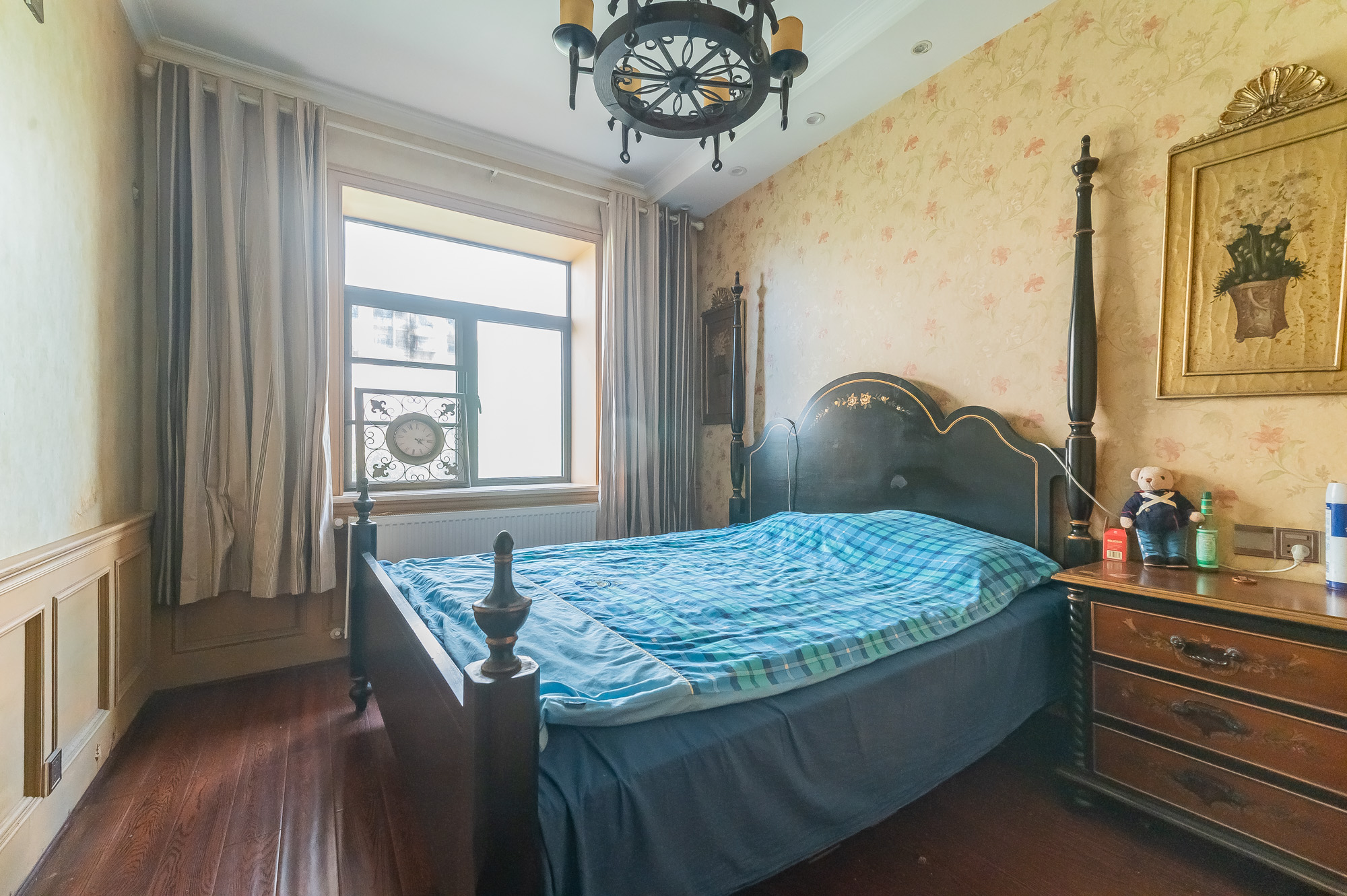 星湖湾一期洋房 4室2厅2卫 148.0万 星湖湾一期洋房 4室2厅2卫 148.0万卧室