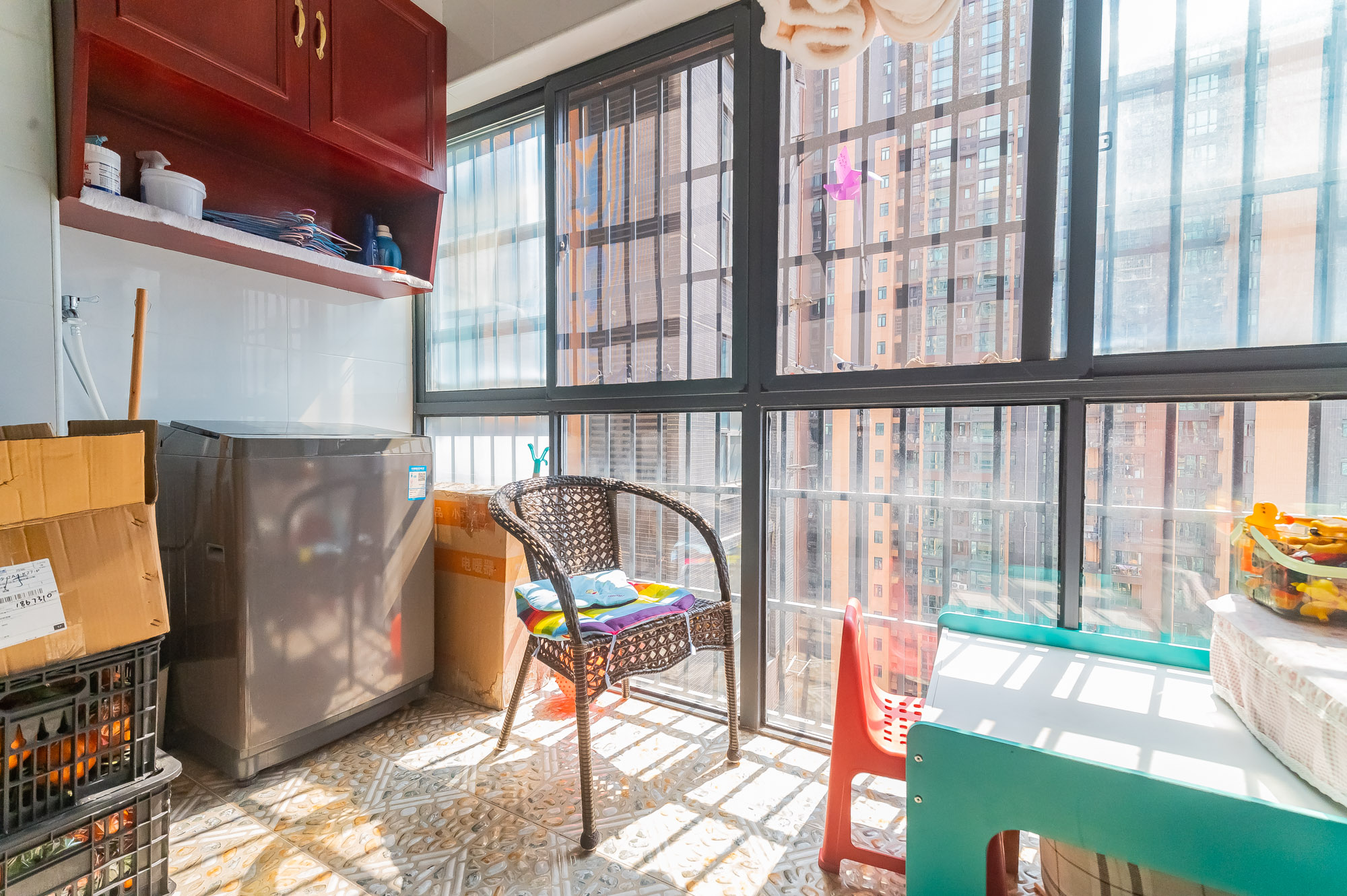 海伦春天  3室2厅2卫    88.0万 海伦春天  3室2厅2卫    88.0万阳台