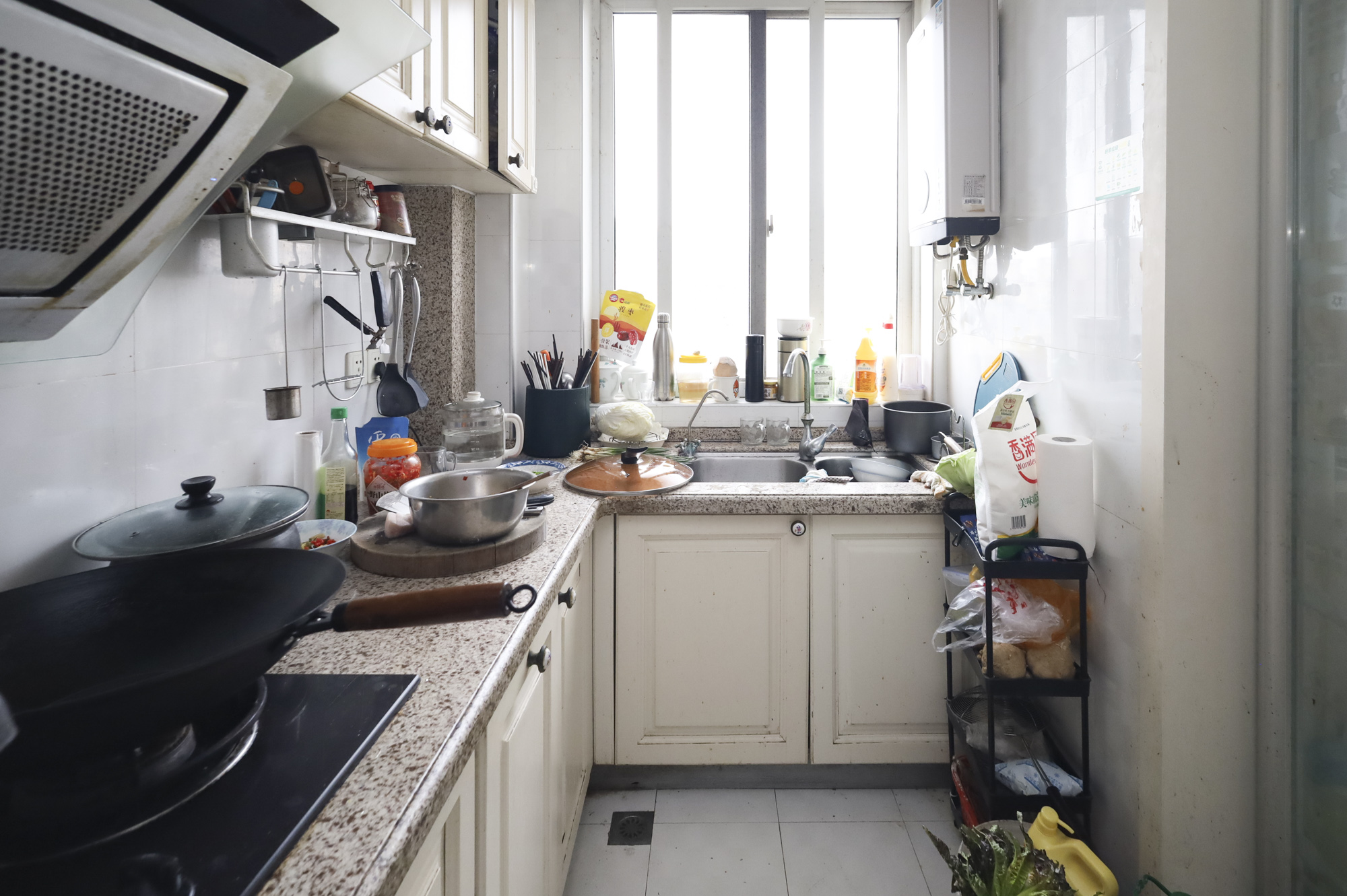 山语城一期  3室2厅2卫    86.0万 山语城一期  3室2厅2卫    86.0万厨房