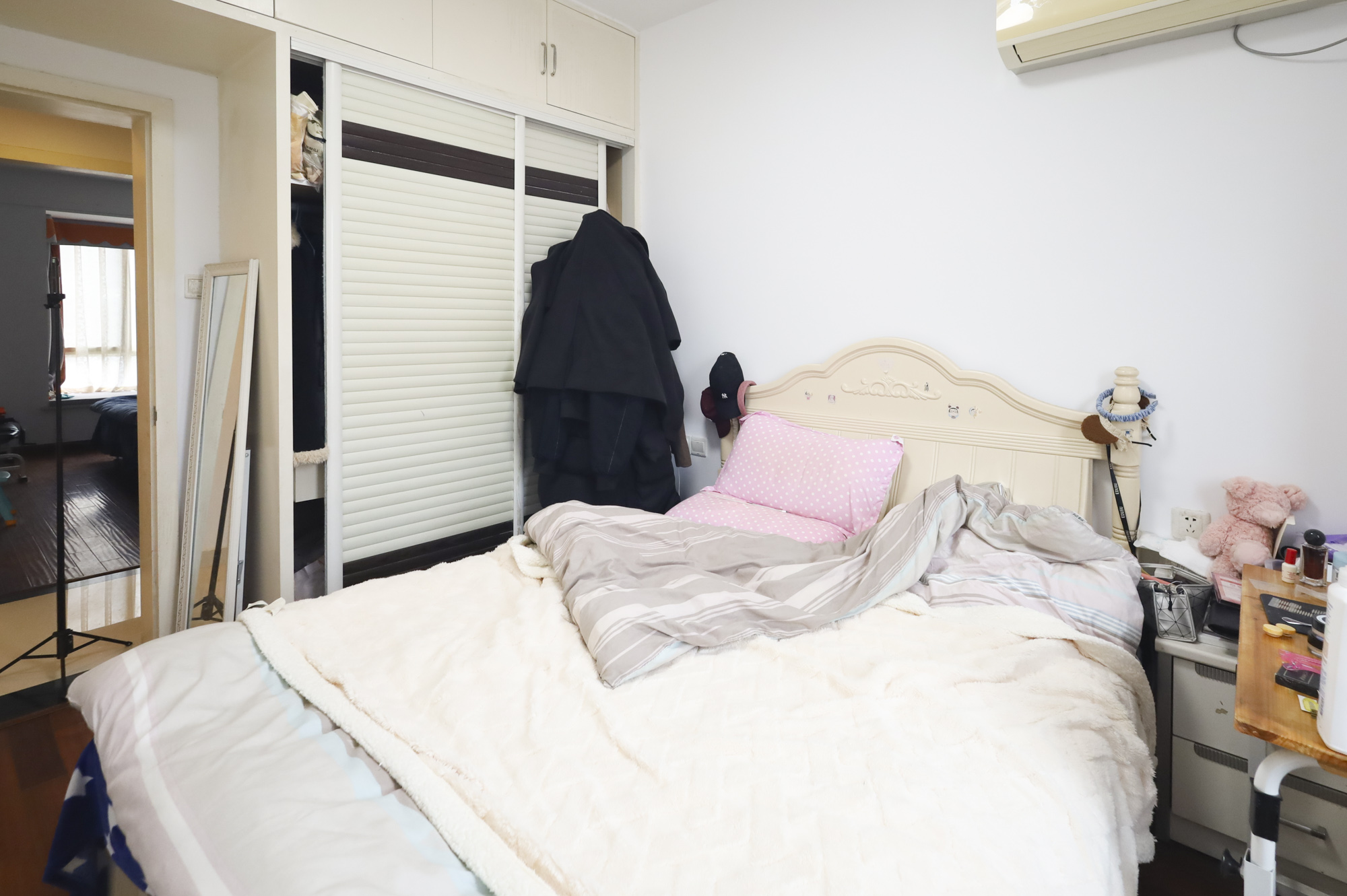 山语城一期  3室2厅2卫    86.0万 山语城一期  3室2厅2卫    86.0万卧室