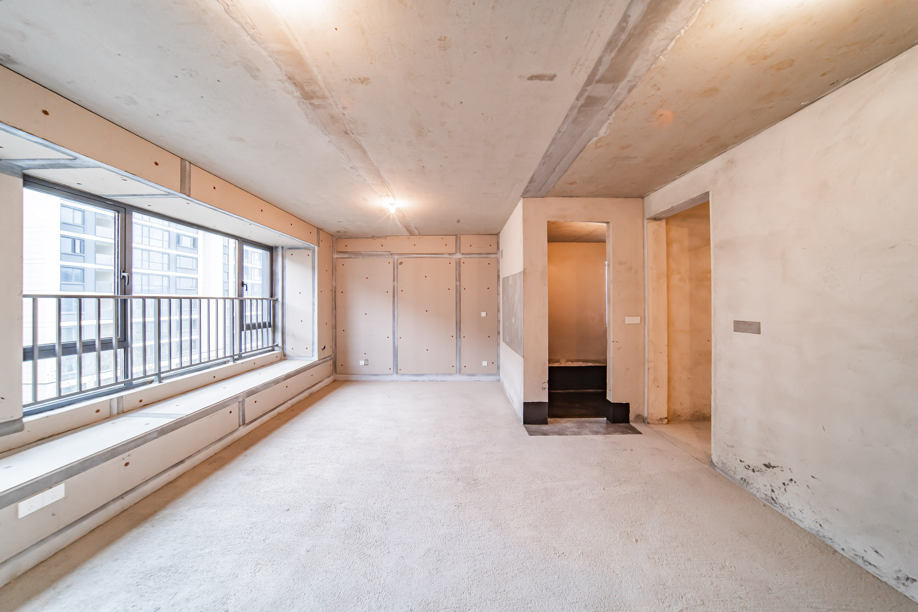 中建钰山湖  4室2厅3卫   400.00万卧室