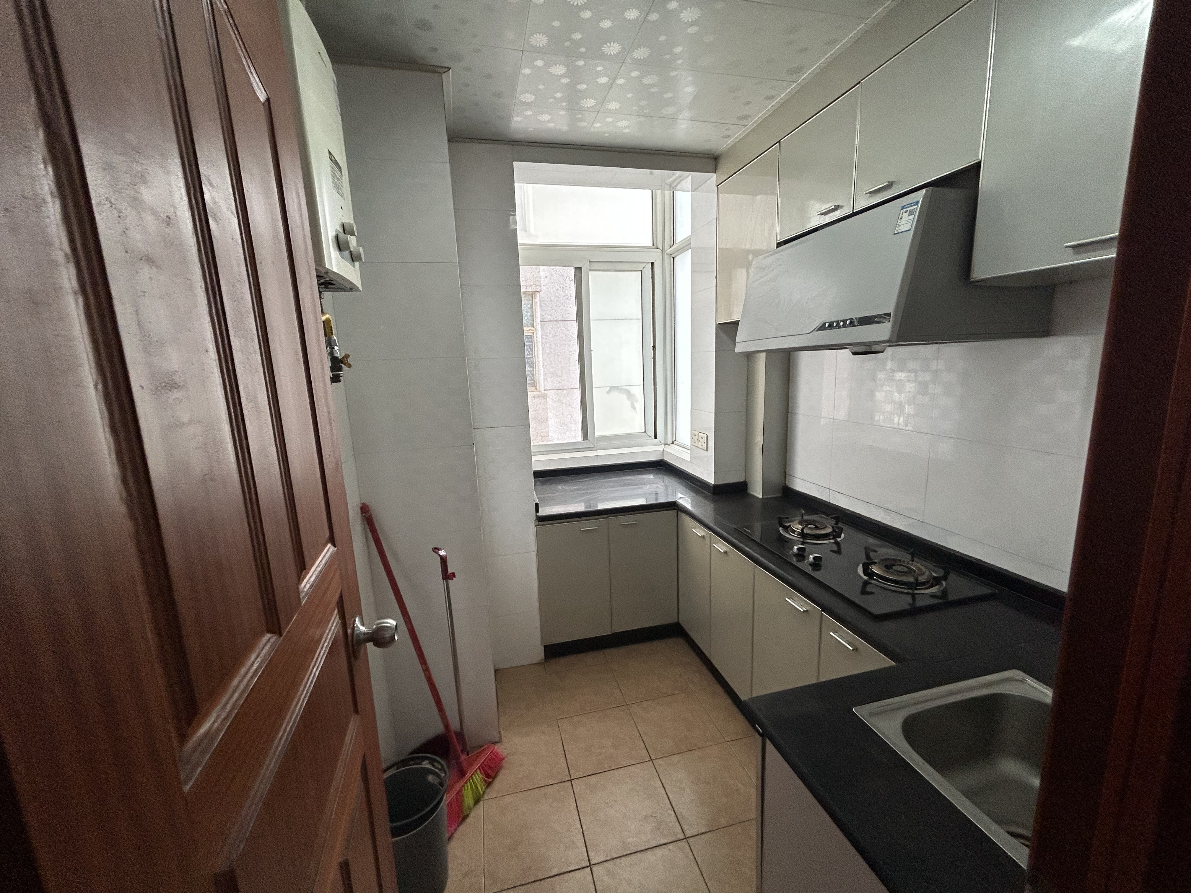 曦美苑  2室1厅1卫    32.8万 曦美苑  2室1厅1卫    32.8万室内图