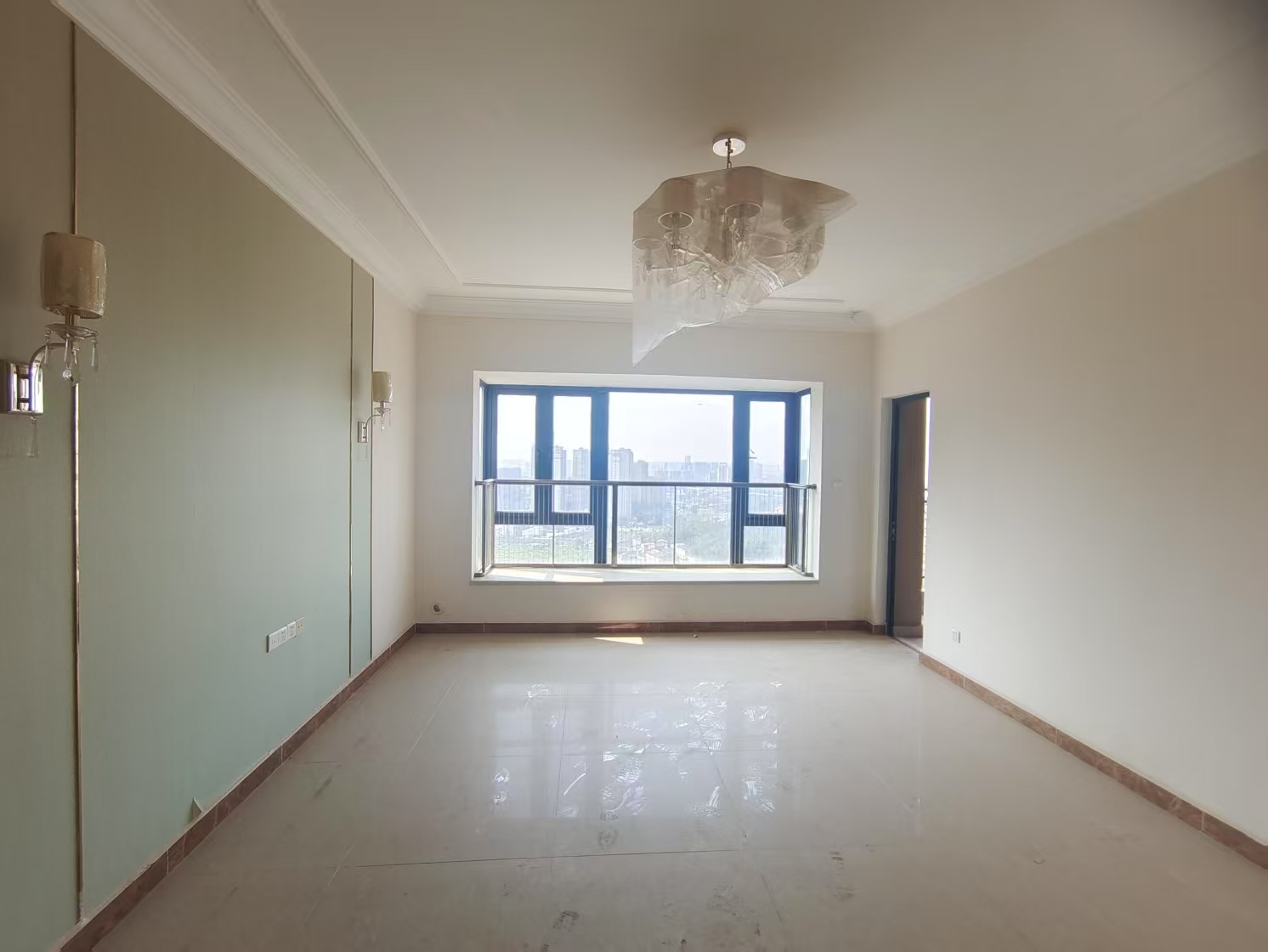 恒大林溪郡 4室2厅3卫 95.0万 恒大林溪郡 4室2厅3卫 95.0万室内图