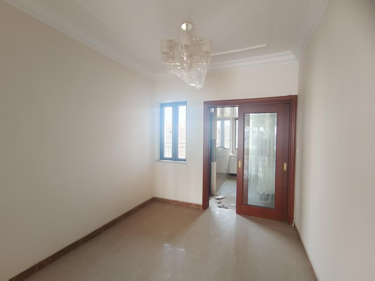 恒大林溪郡 4室2厅3卫 95.0万 恒大林溪郡 4室2厅3卫 95.0万室内图