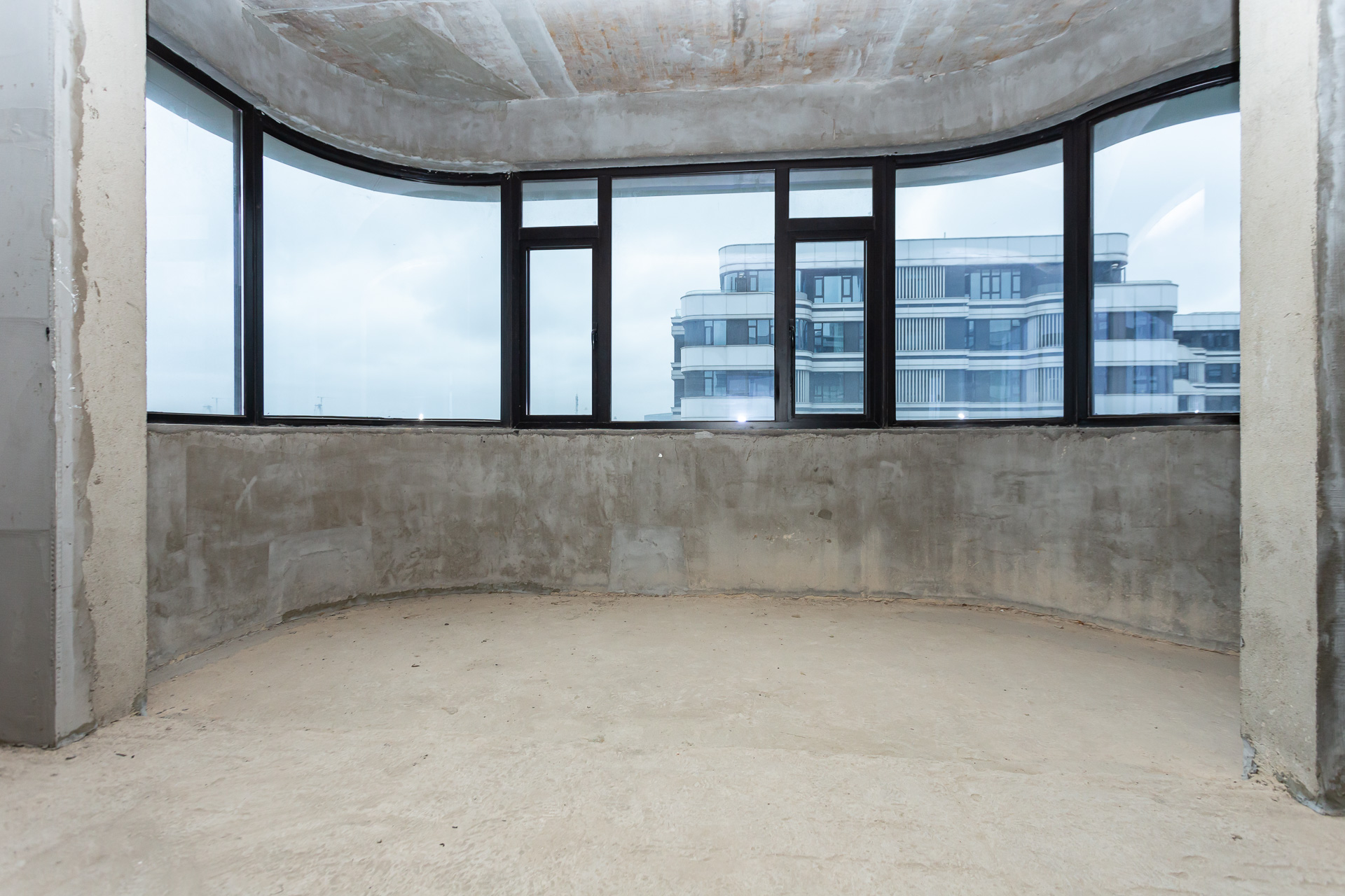 长房润和湘江玥 5室2厅3卫 300.0万 长房润和湘江玥 5室2厅3卫 300.0万阳台