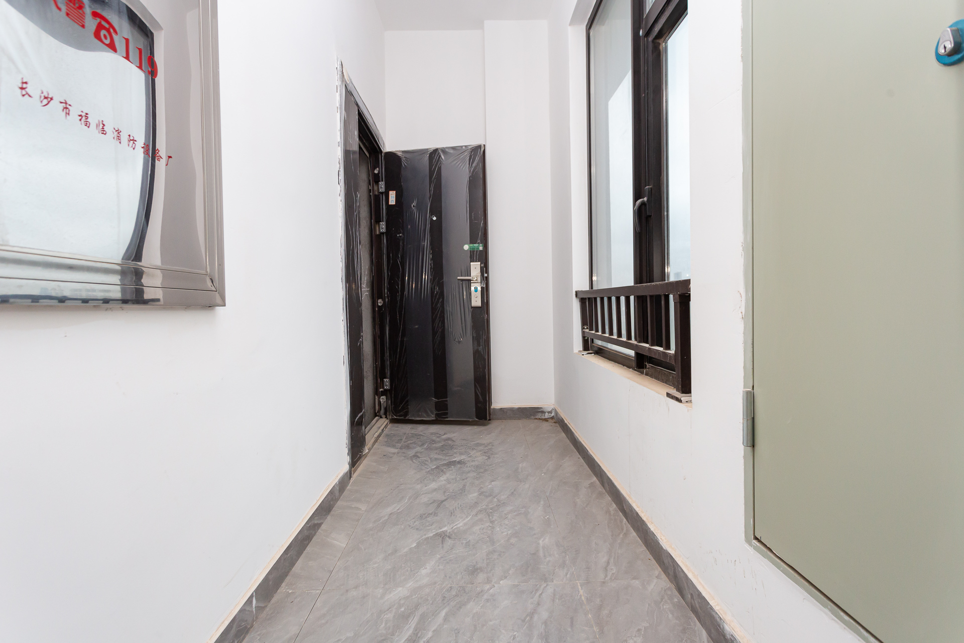 长房润和湘江玥 5室2厅3卫 300.0万 长房润和湘江玥 5室2厅3卫 300.0万阳台