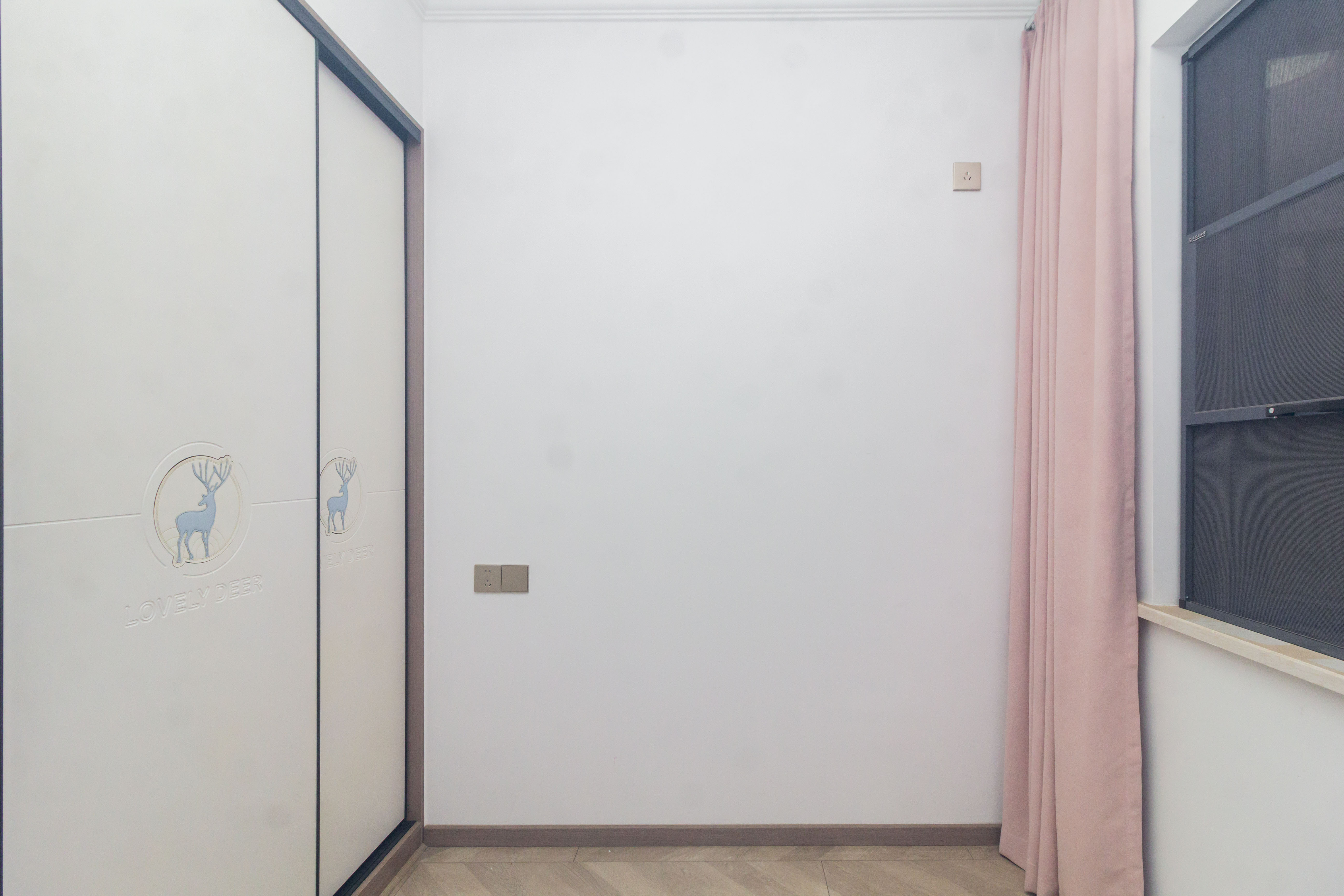 敏捷珑玥府  3室2厅2卫    72.8万 敏捷珑玥府  3室2厅2卫    72.8万卧室