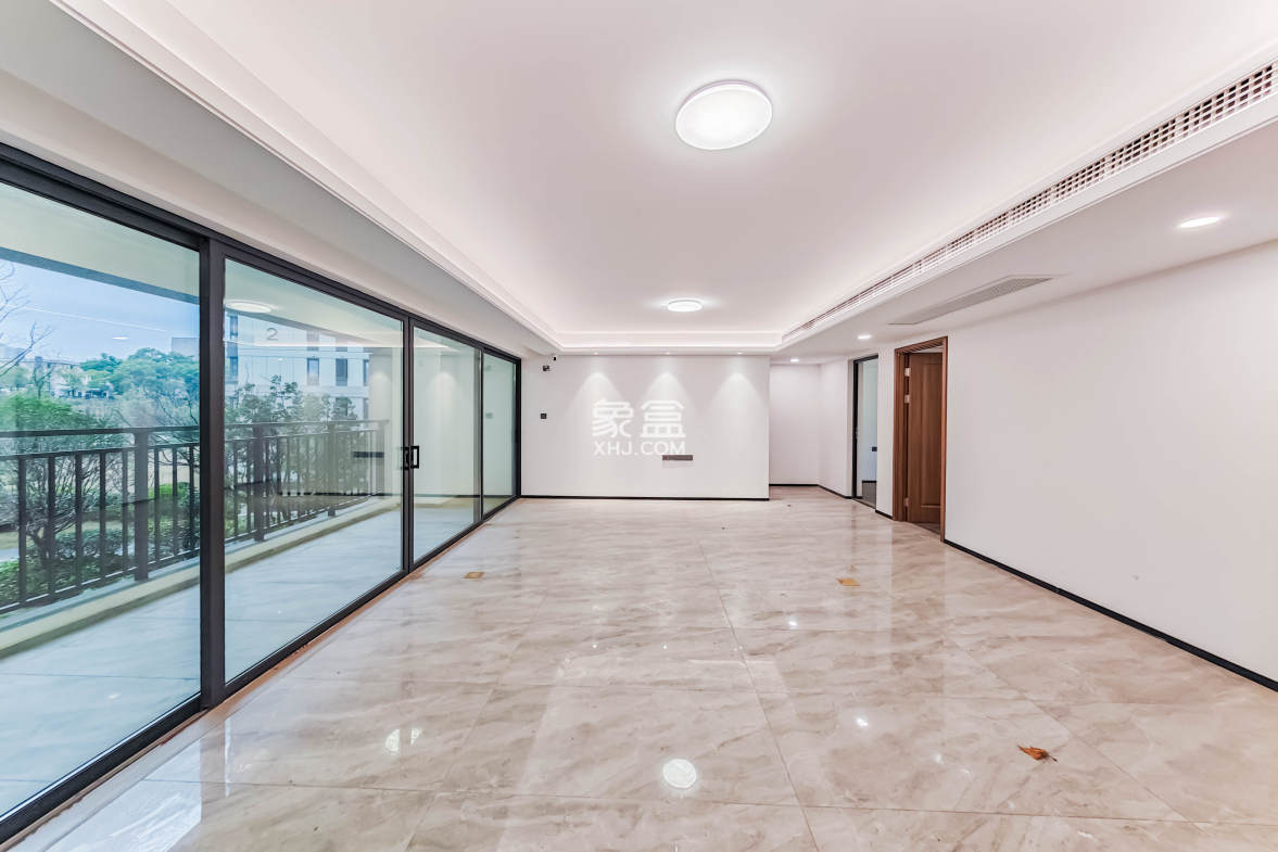 金茂越秀雨花金茂智慧科学城  4室2厅2卫    165.0万 金茂越秀雨花金茂智慧科学城  4室2厅2卫    165.0万客厅