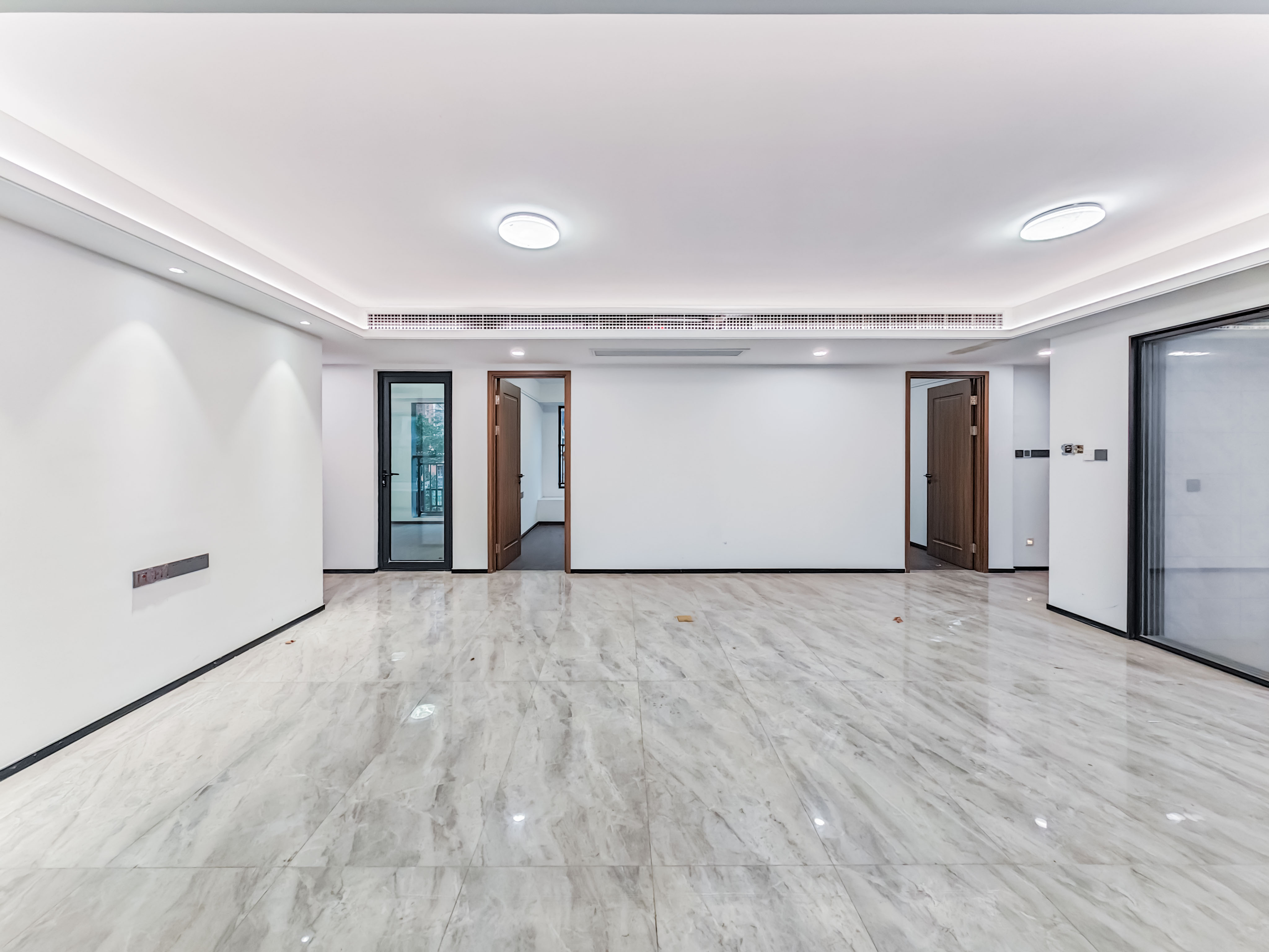 金茂越秀雨花金茂智慧科学城  4室2厅2卫    165.0万 金茂越秀雨花金茂智慧科学城  4室2厅2卫    165.0万客厅