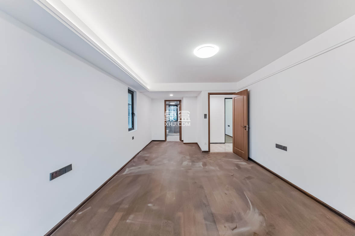 金茂越秀雨花金茂智慧科学城  4室2厅2卫    165.0万 金茂越秀雨花金茂智慧科学城  4室2厅2卫    165.0万卧室