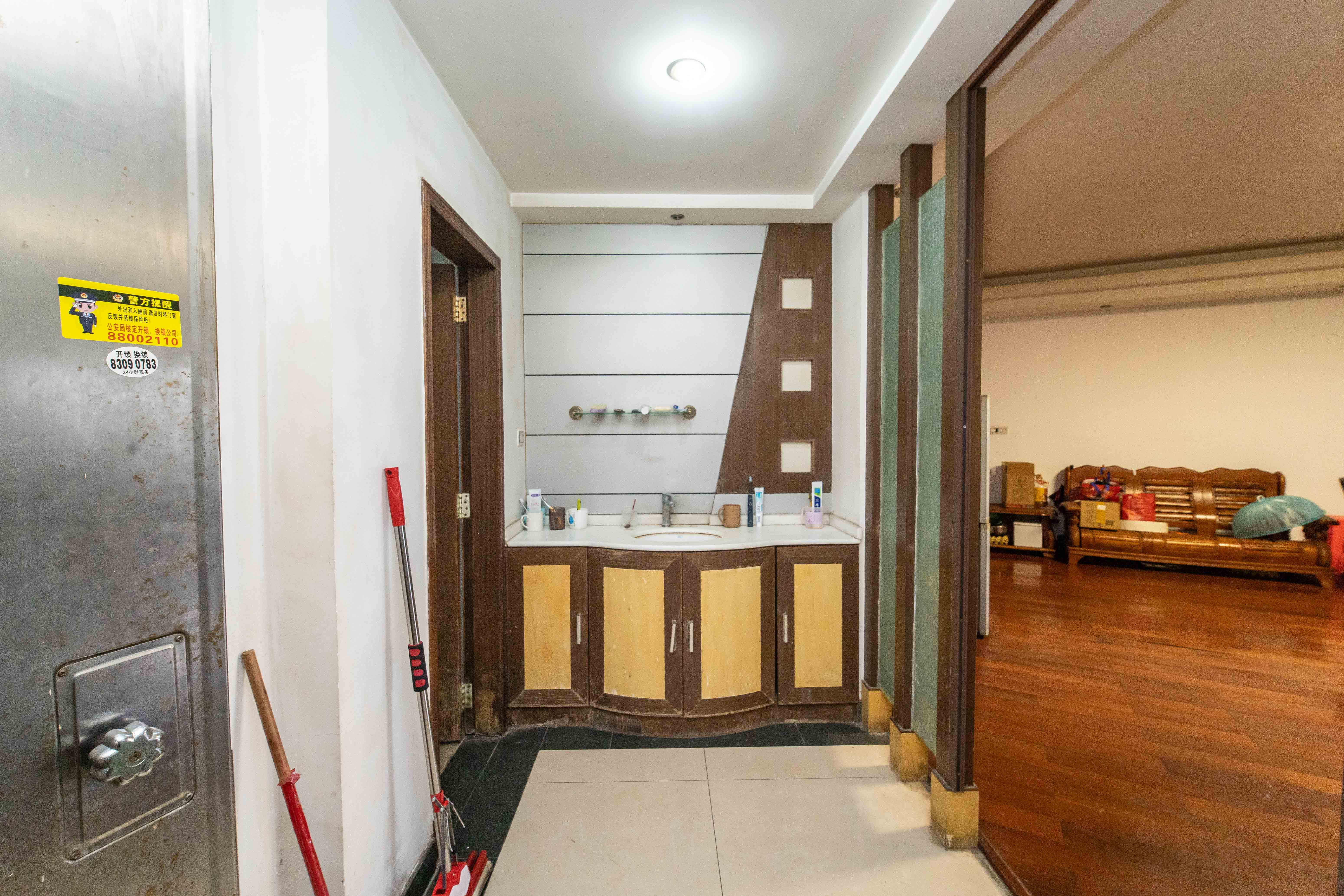 阳光走廊 4室2厅2卫 106.0万 阳光走廊 4室2厅2卫 106.0万其他