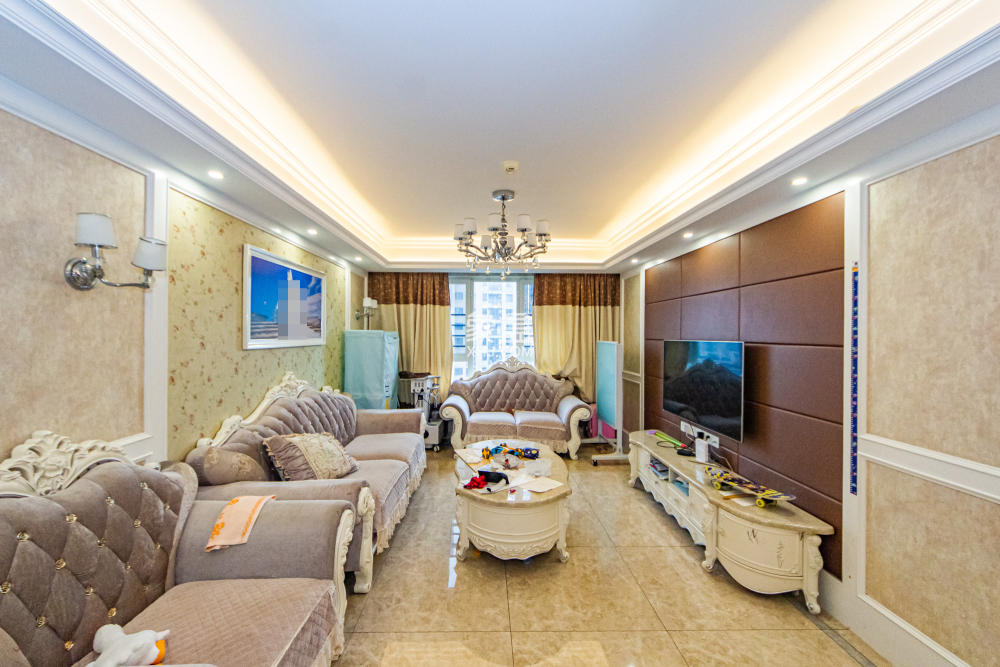 北辰三角洲B2E2区  3室2厅1卫    158.0万