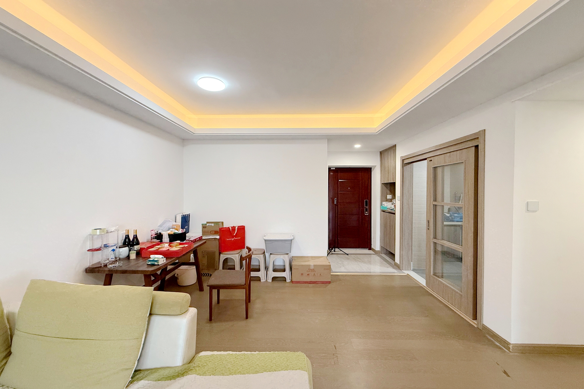 美的翰城  3室2厅2卫    76.0万 美的翰城  3室2厅2卫    76.0万客厅