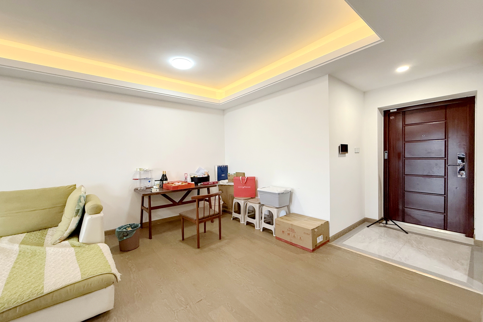 美的翰城  3室2厅2卫    76.0万 美的翰城  3室2厅2卫    76.0万客厅