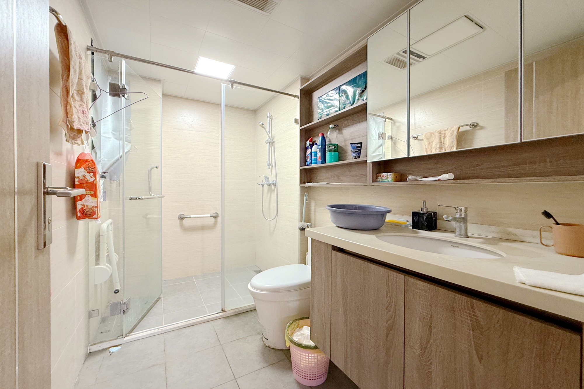 美的翰城  3室2厅2卫    76.0万 美的翰城  3室2厅2卫    76.0万卫生间