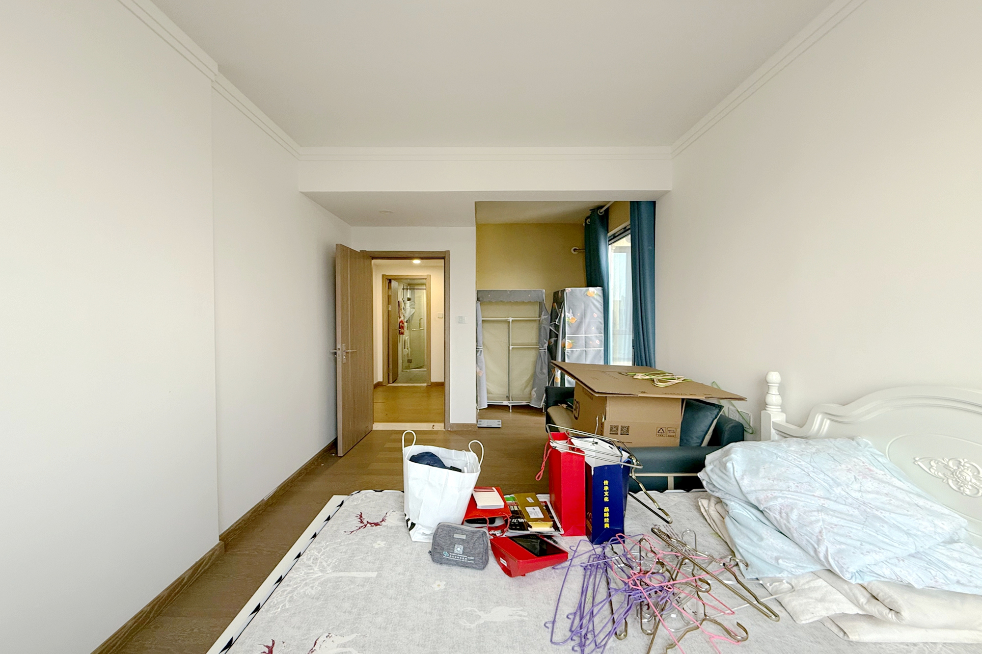 美的翰城  3室2厅2卫    76.0万 美的翰城  3室2厅2卫    76.0万卧室