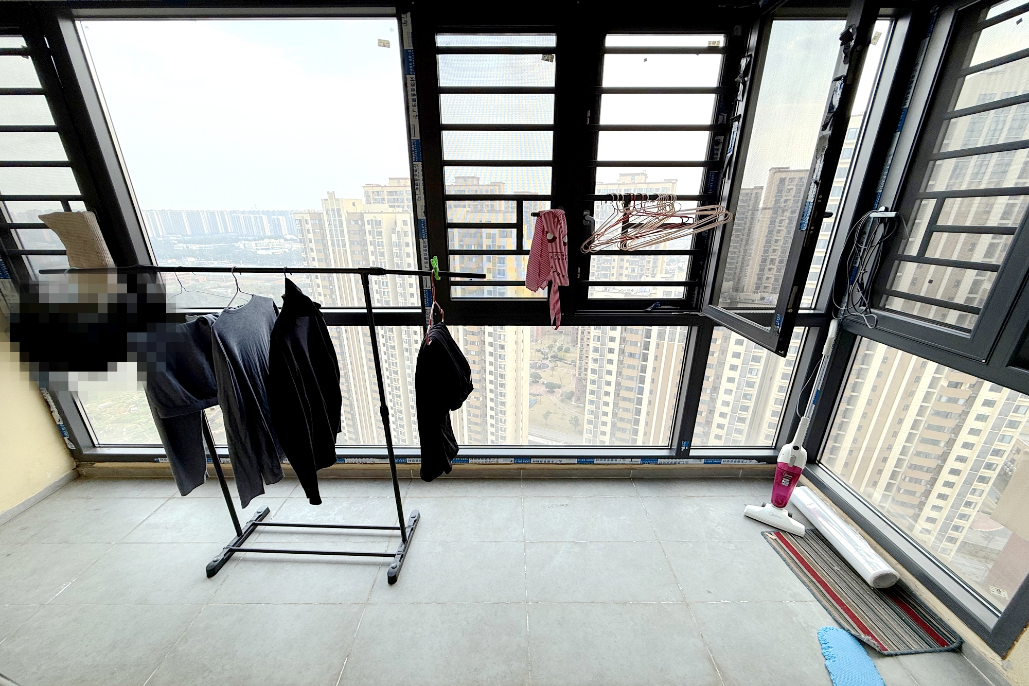 美的翰城  3室2厅2卫    76.0万 美的翰城  3室2厅2卫    76.0万阳台