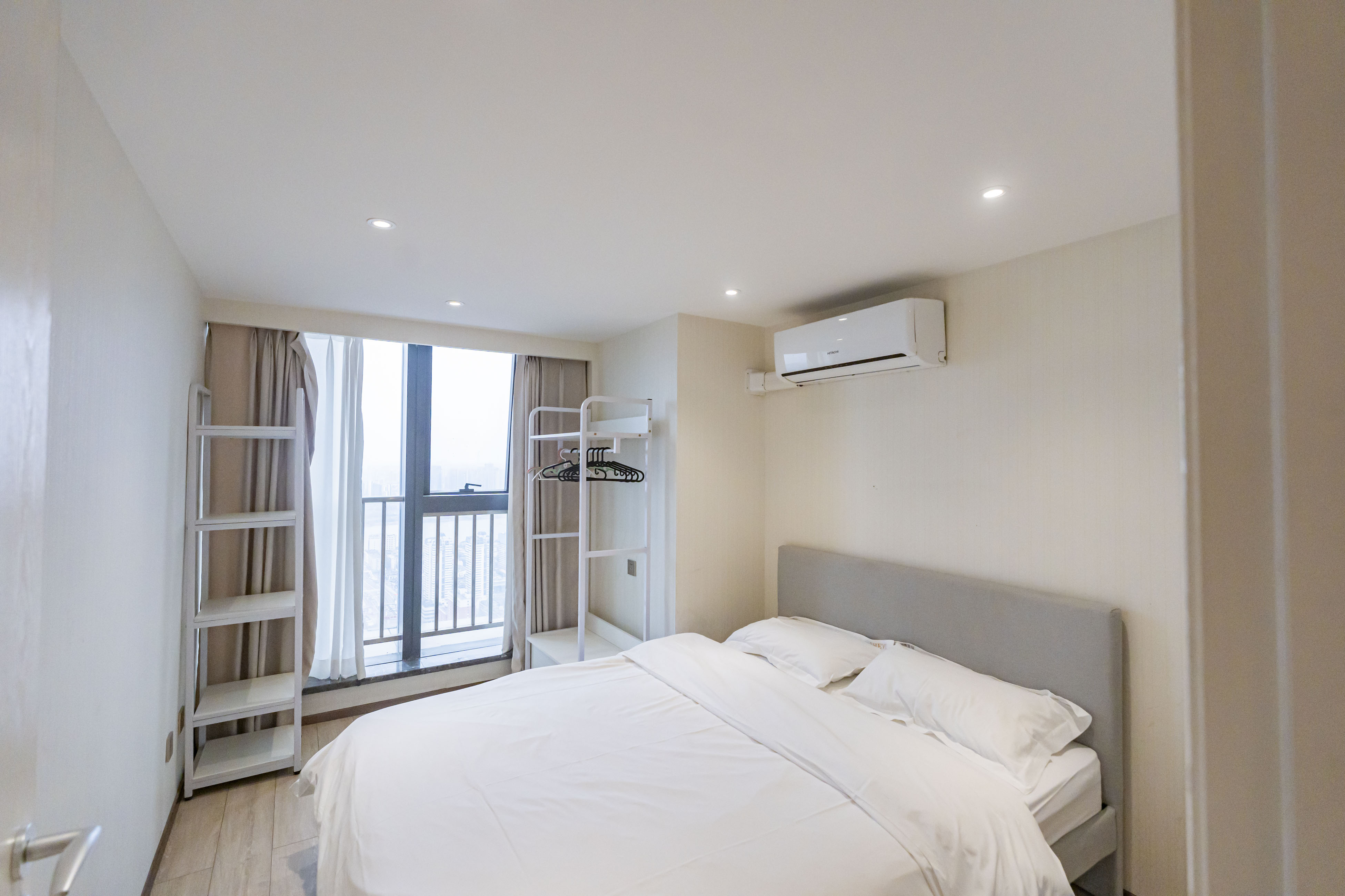 华远华时代  3室1厅2卫   70.00万 华远华时代  3室1厅2卫   70.00万卧室