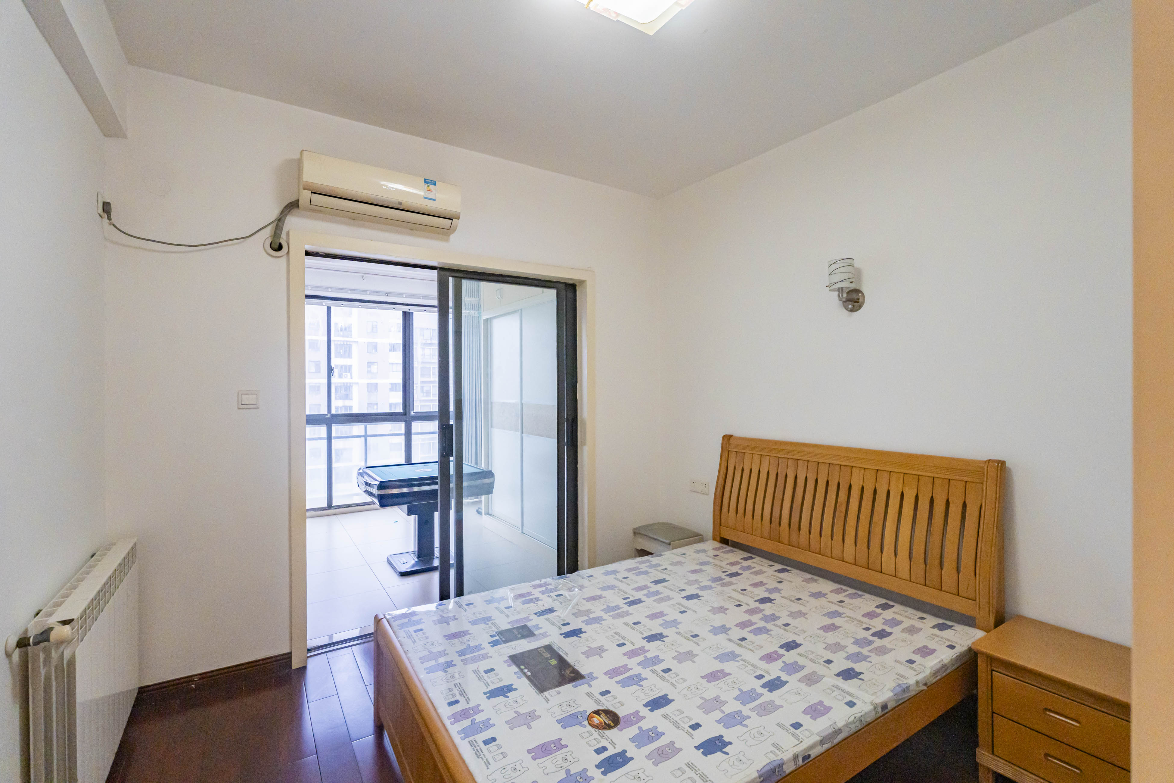 归心苑  4室2厅2卫    182.0万 归心苑  4室2厅2卫    182.0万卧室