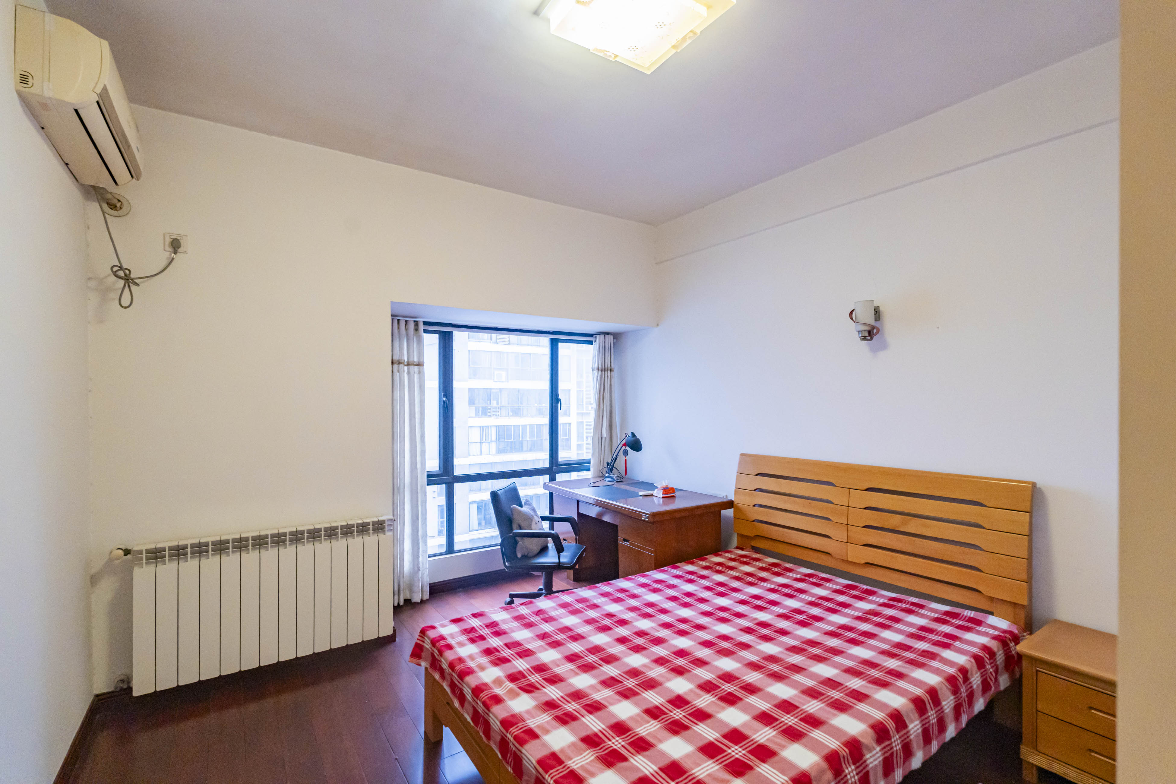 归心苑  4室2厅2卫    182.0万 归心苑  4室2厅2卫    182.0万卧室