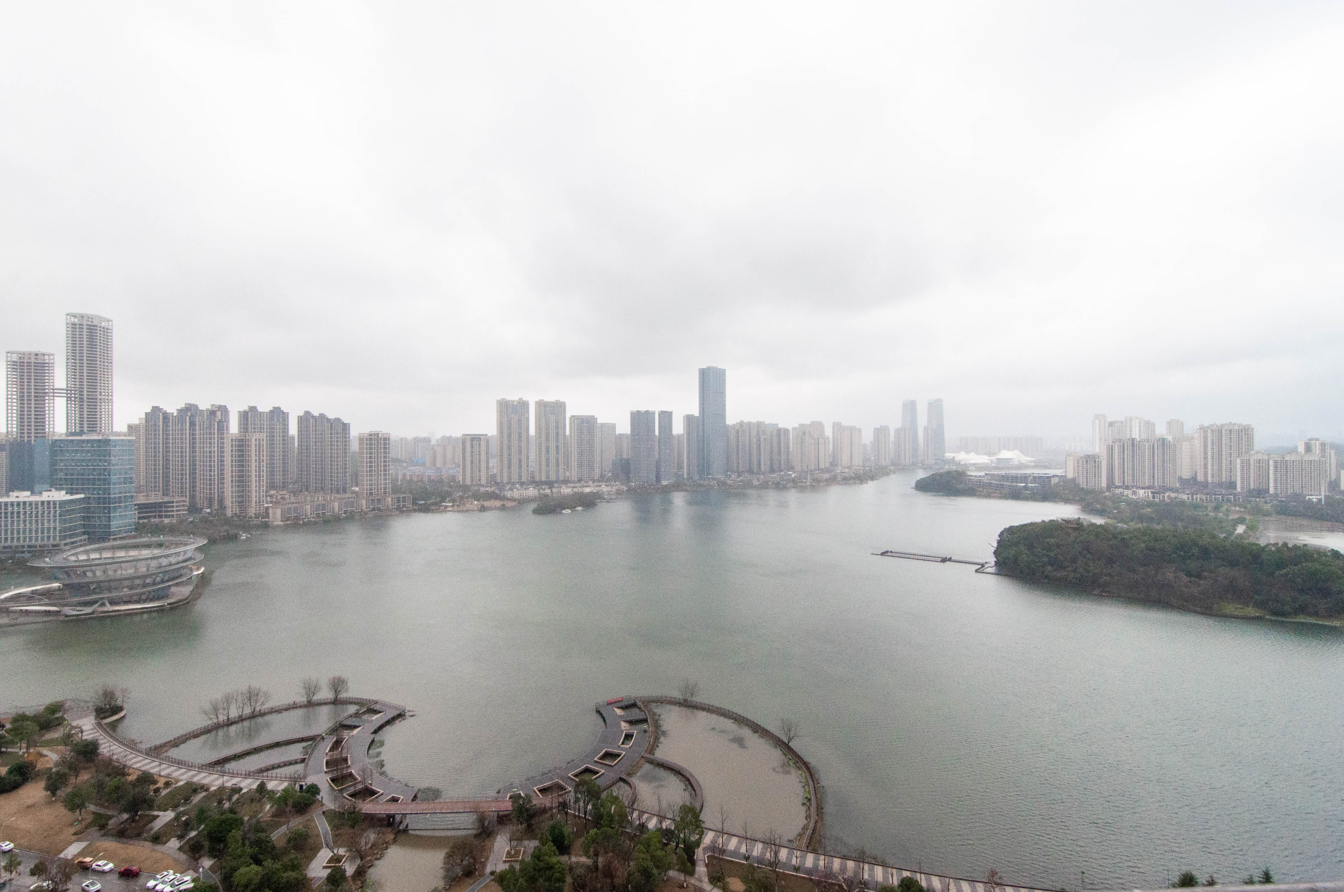 佳兆业云顶梅溪湖（佳兆业梅溪荟）  4室2厅2卫   320.00万其他