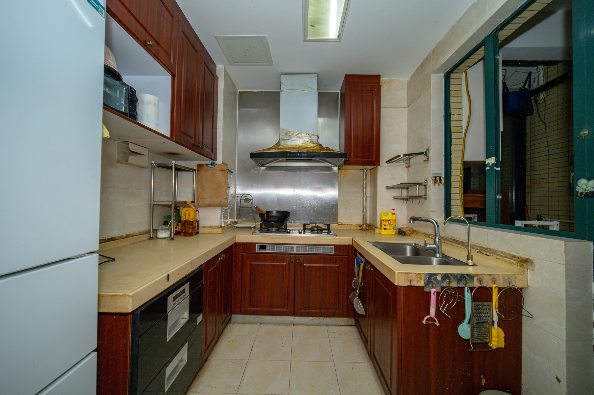 恒大翡翠华庭 3室2厅1卫 79.8万 恒大翡翠华庭 3室2厅1卫 79.8万厨房