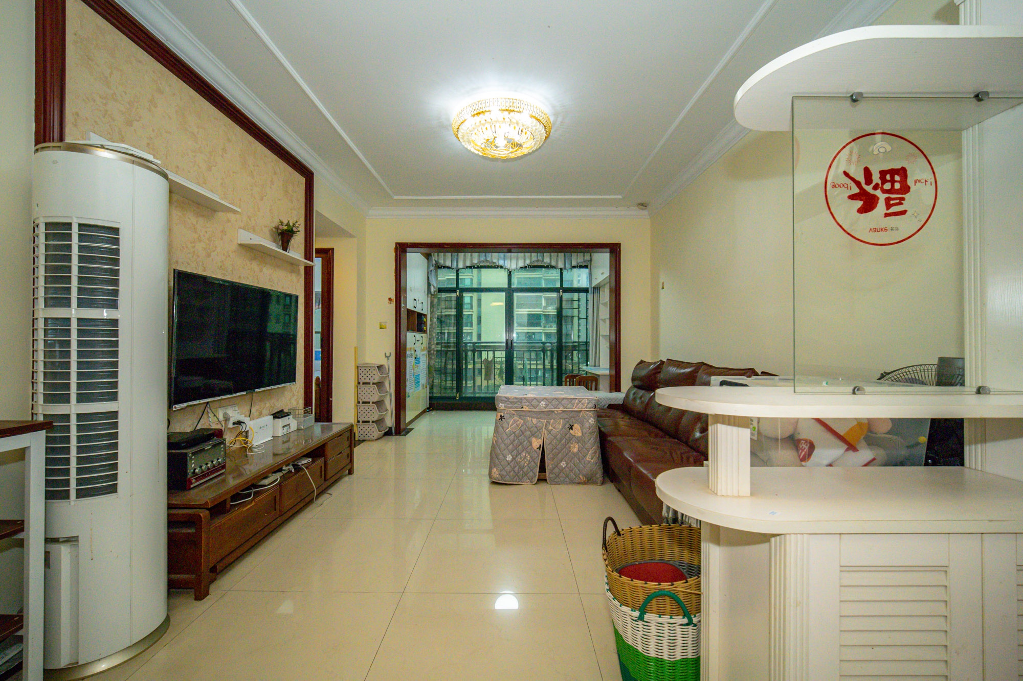 恒大翡翠华庭 3室2厅1卫 79.8万 恒大翡翠华庭 3室2厅1卫 79.8万客厅