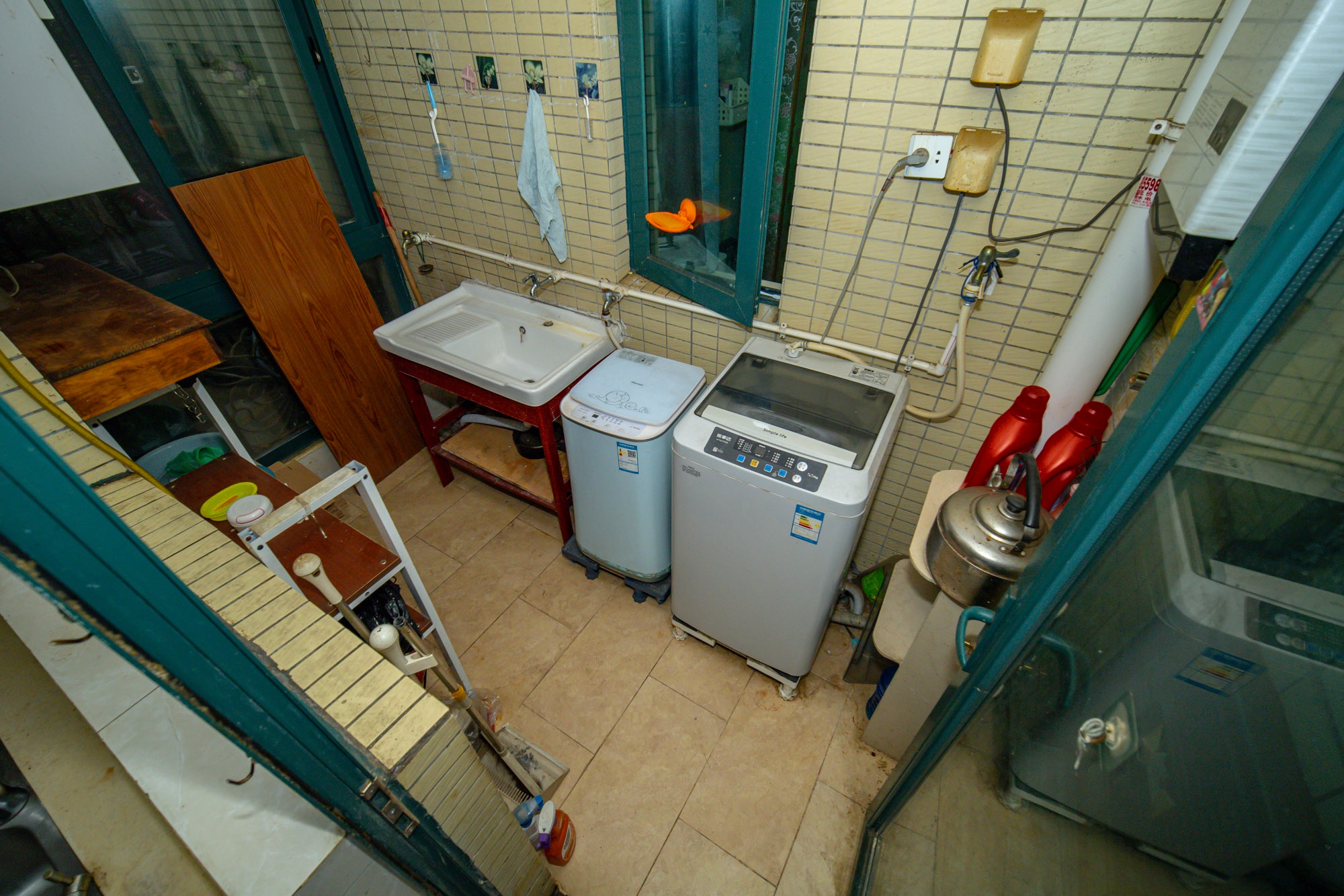 恒大翡翠华庭 3室2厅1卫 79.8万 恒大翡翠华庭 3室2厅1卫 79.8万阳台