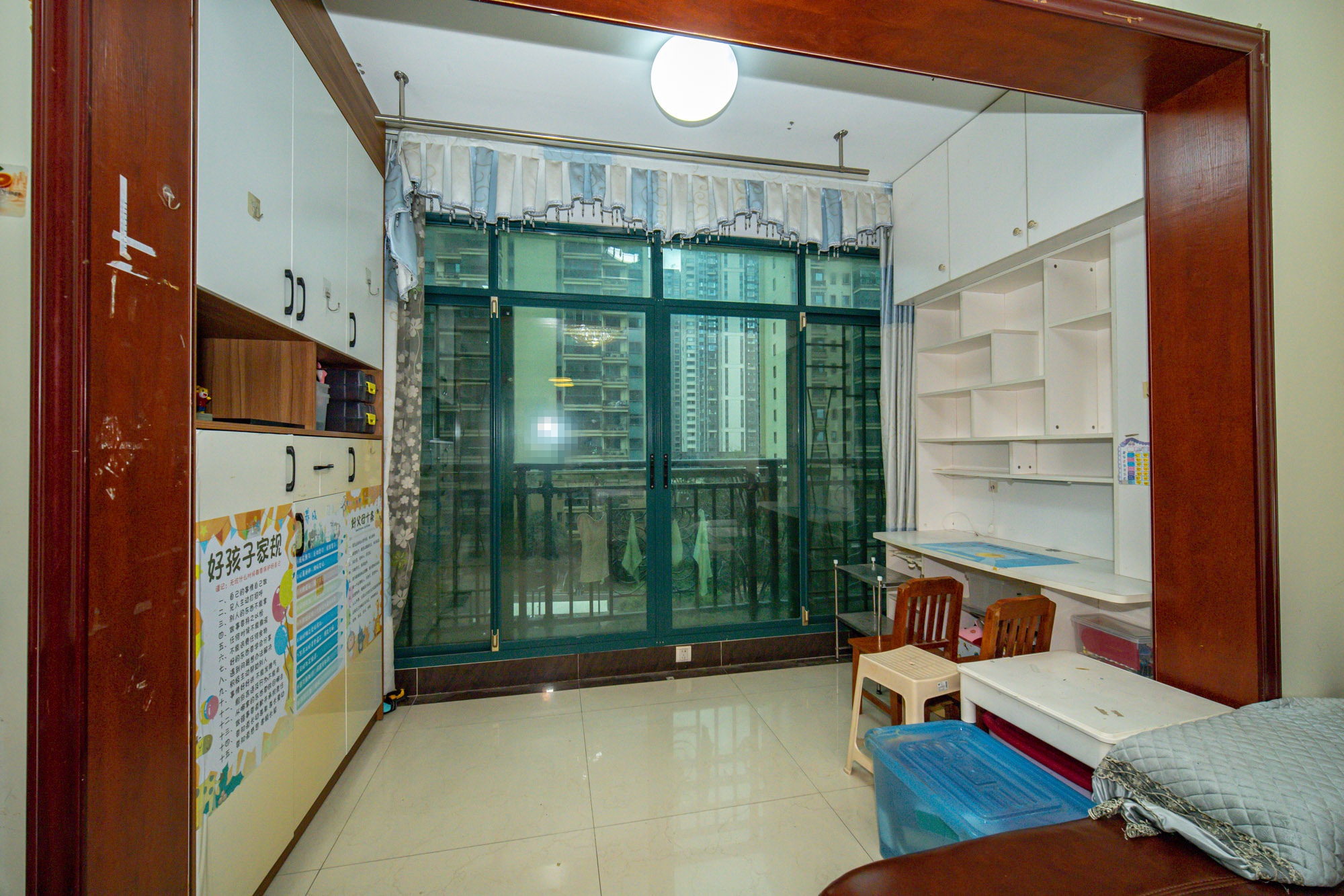 恒大翡翠华庭 3室2厅1卫 79.8万 恒大翡翠华庭 3室2厅1卫 79.8万阳台