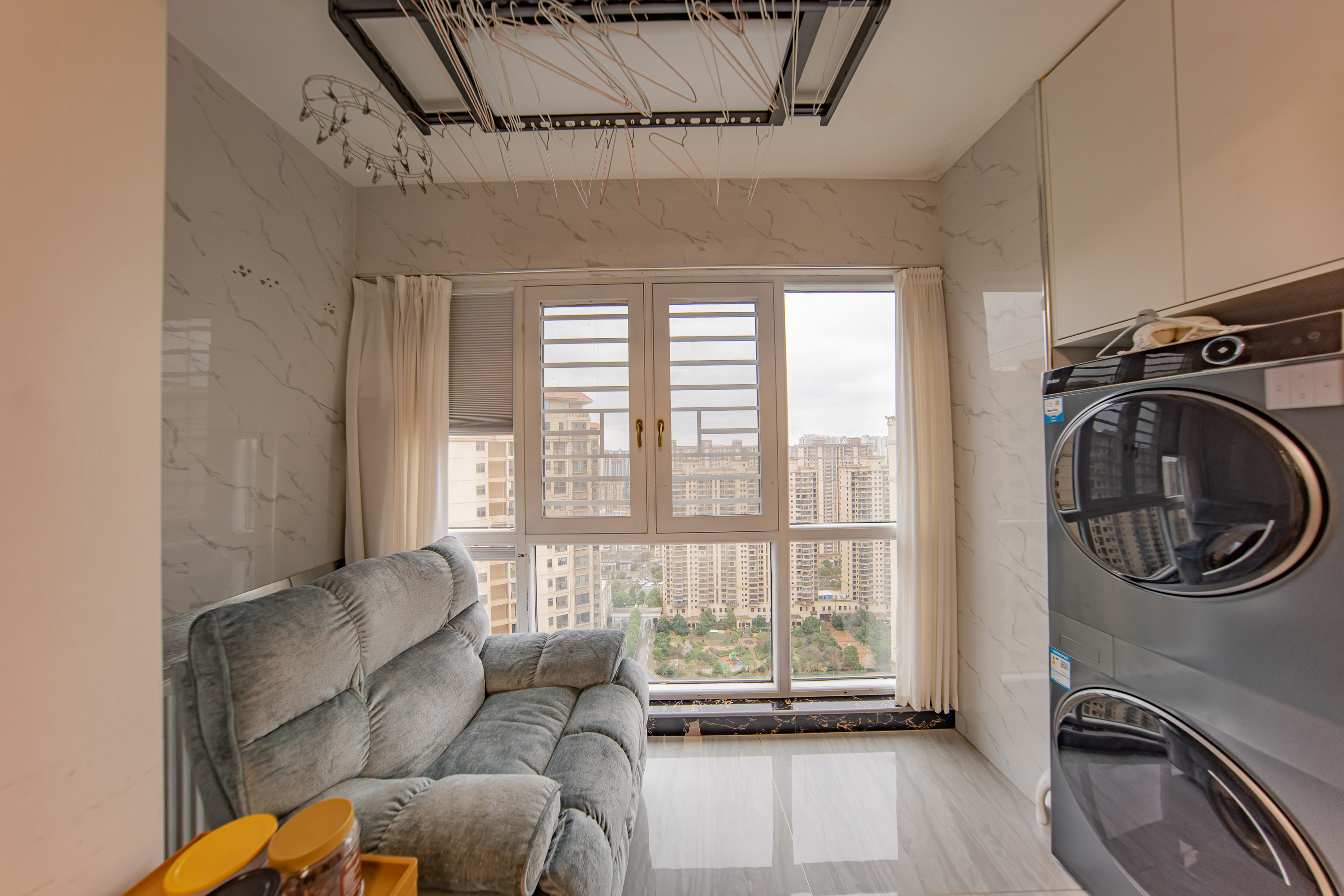 江山帝景哈佛 3室2厅1卫 109.7万 江山帝景哈佛 3室2厅1卫 109.7万阳台