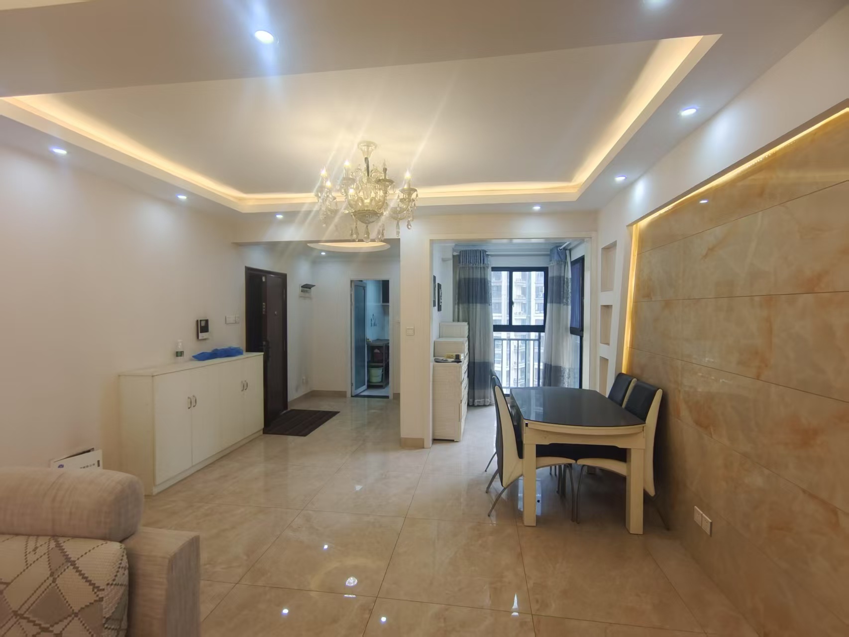 三一歌雅郡 3室2厅2卫 68.0万 三一歌雅郡 3室2厅2卫 68.0万室内图