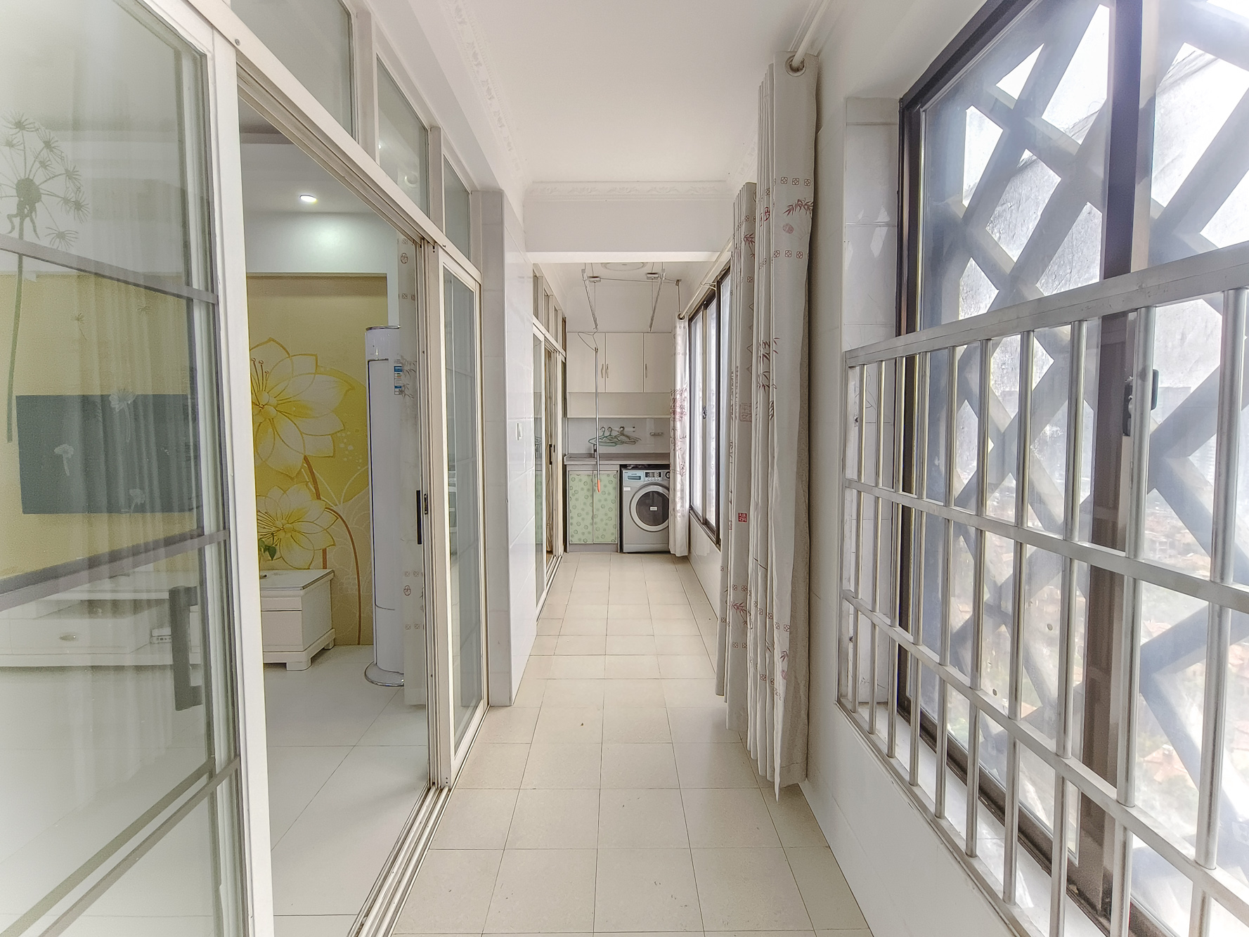 好望谷  3室2厅2卫    62.8万 好望谷  3室2厅2卫    62.8万阳台