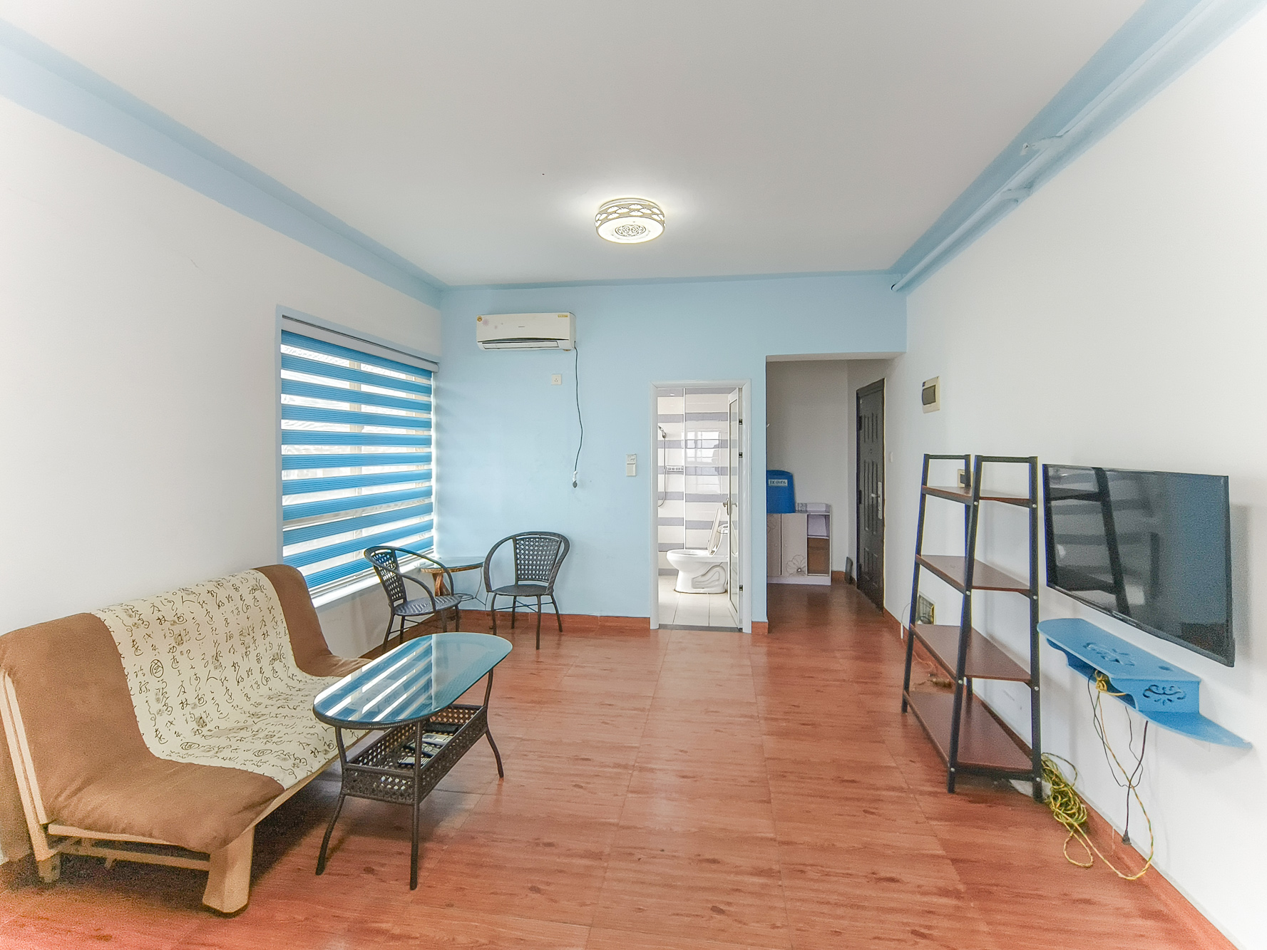 山水湾 1室1厅1卫 40.0万 山水湾 1室1厅1卫 40.0万客厅