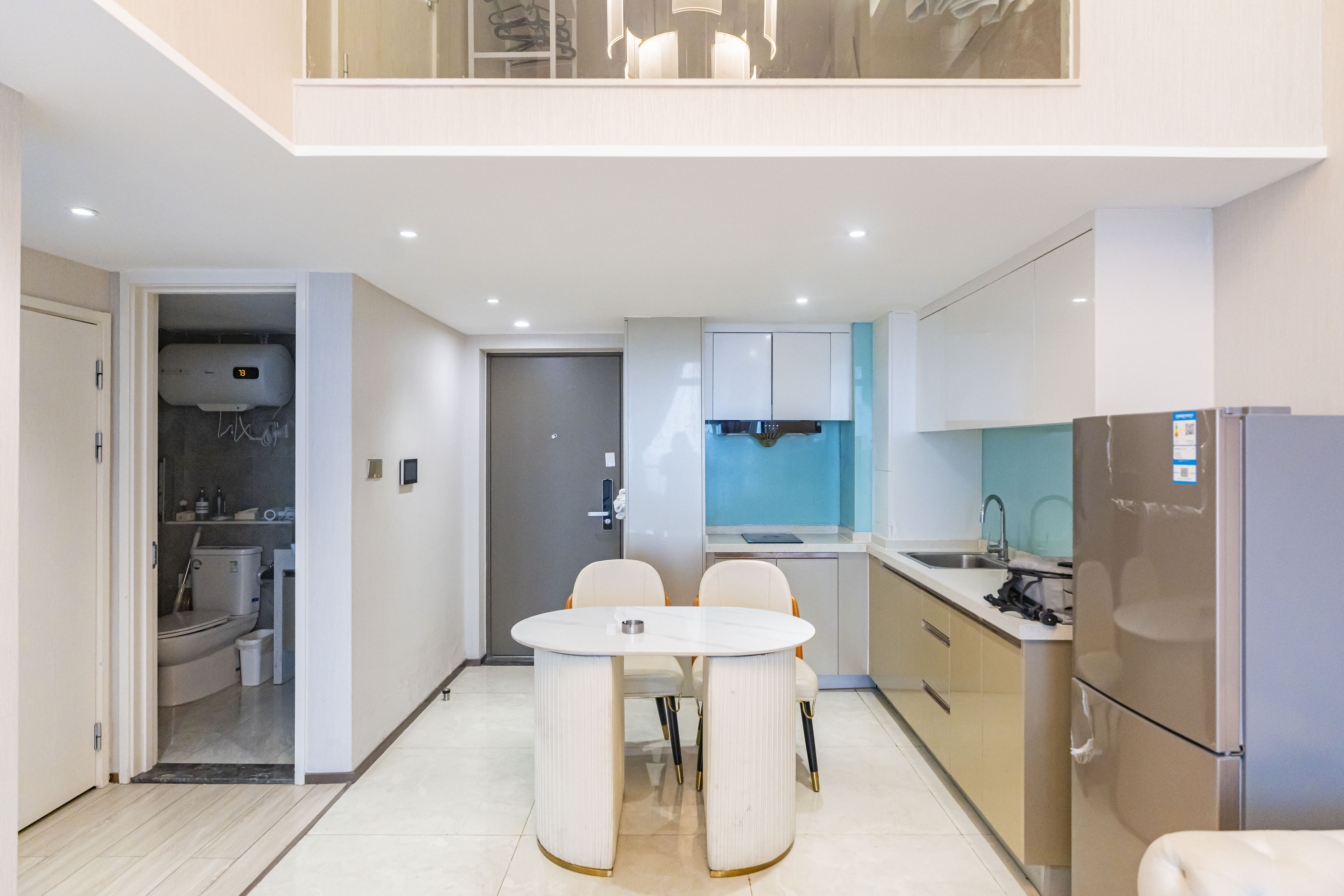 华远华时代  3室1厅2卫   70.00万 华远华时代  3室1厅2卫   70.00万客厅