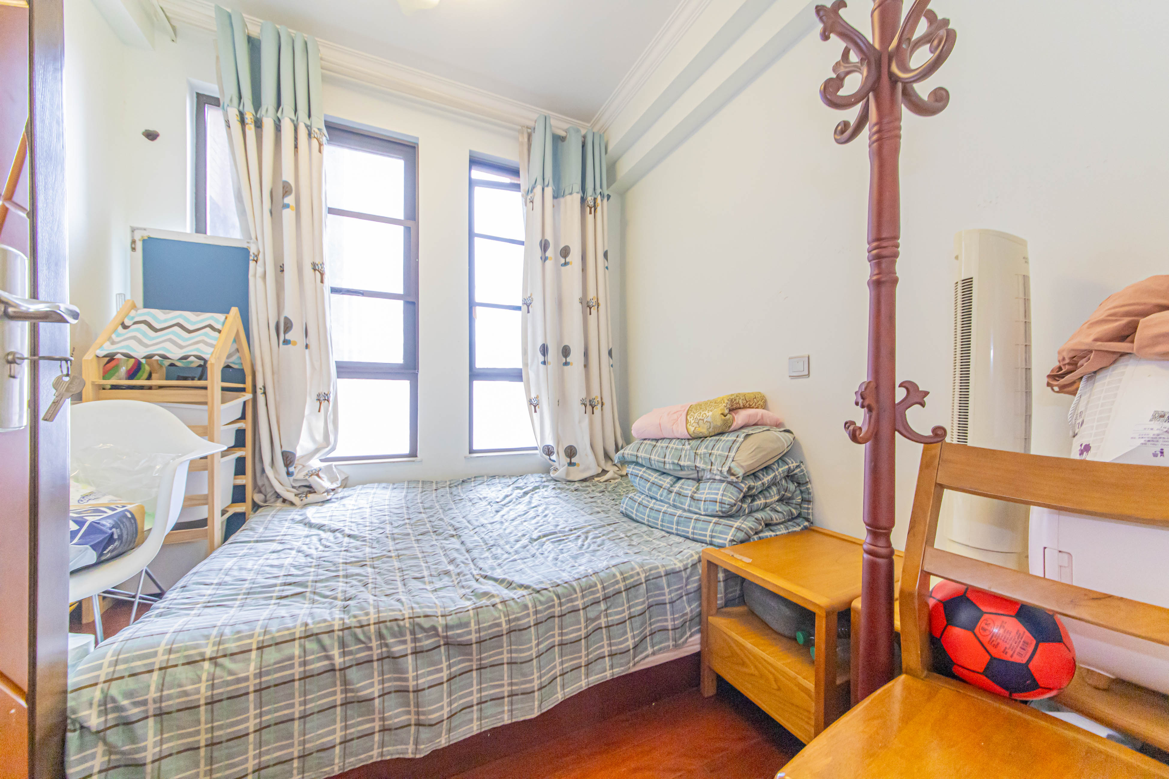 中信凯旋蓝岸（中信新城三期）  3室2厅1卫    68.0万卧室