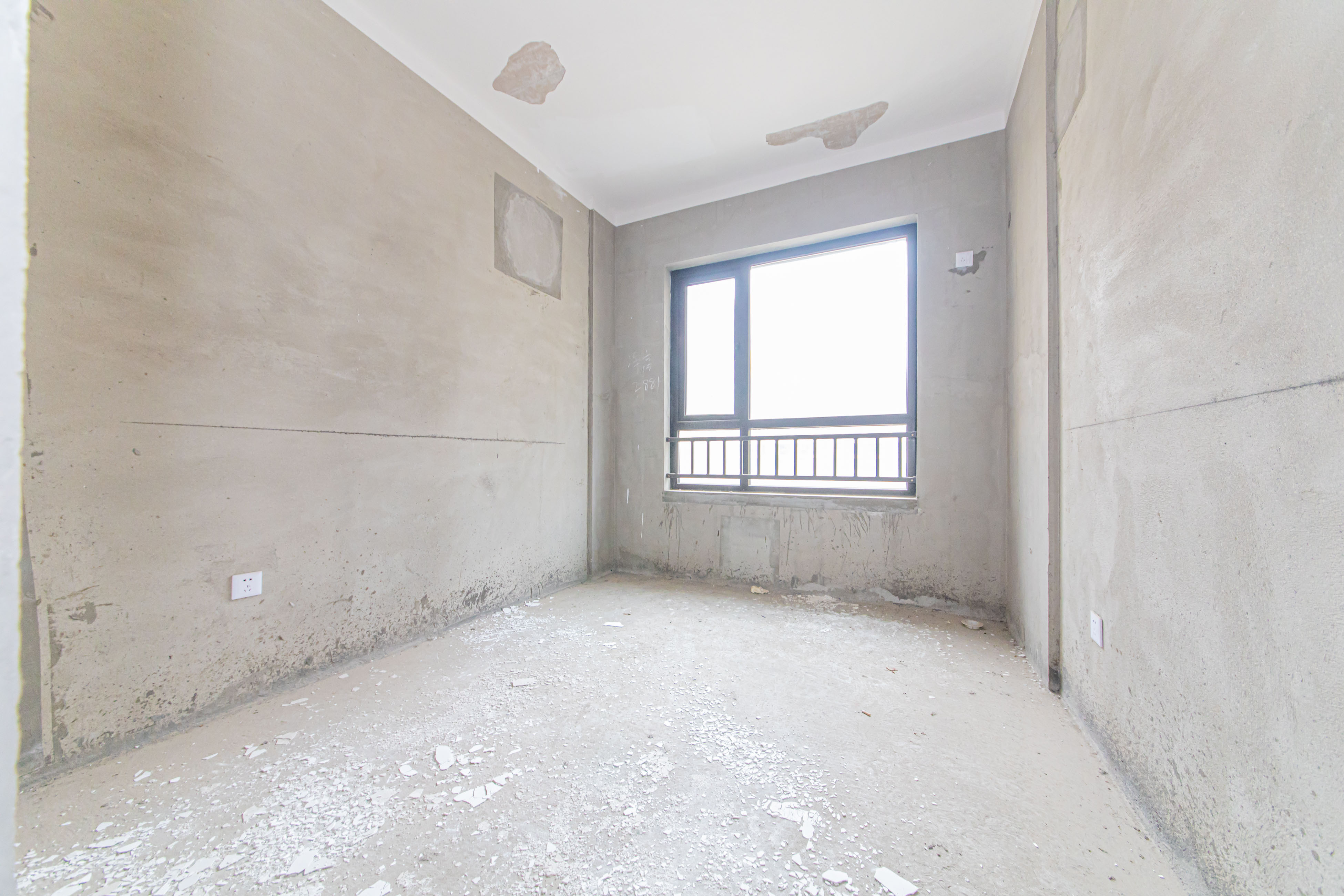 北辰中央公园DF区  4室2厅2卫    155.0万 北辰中央公园DF区  4室2厅2卫    155.0万卧室