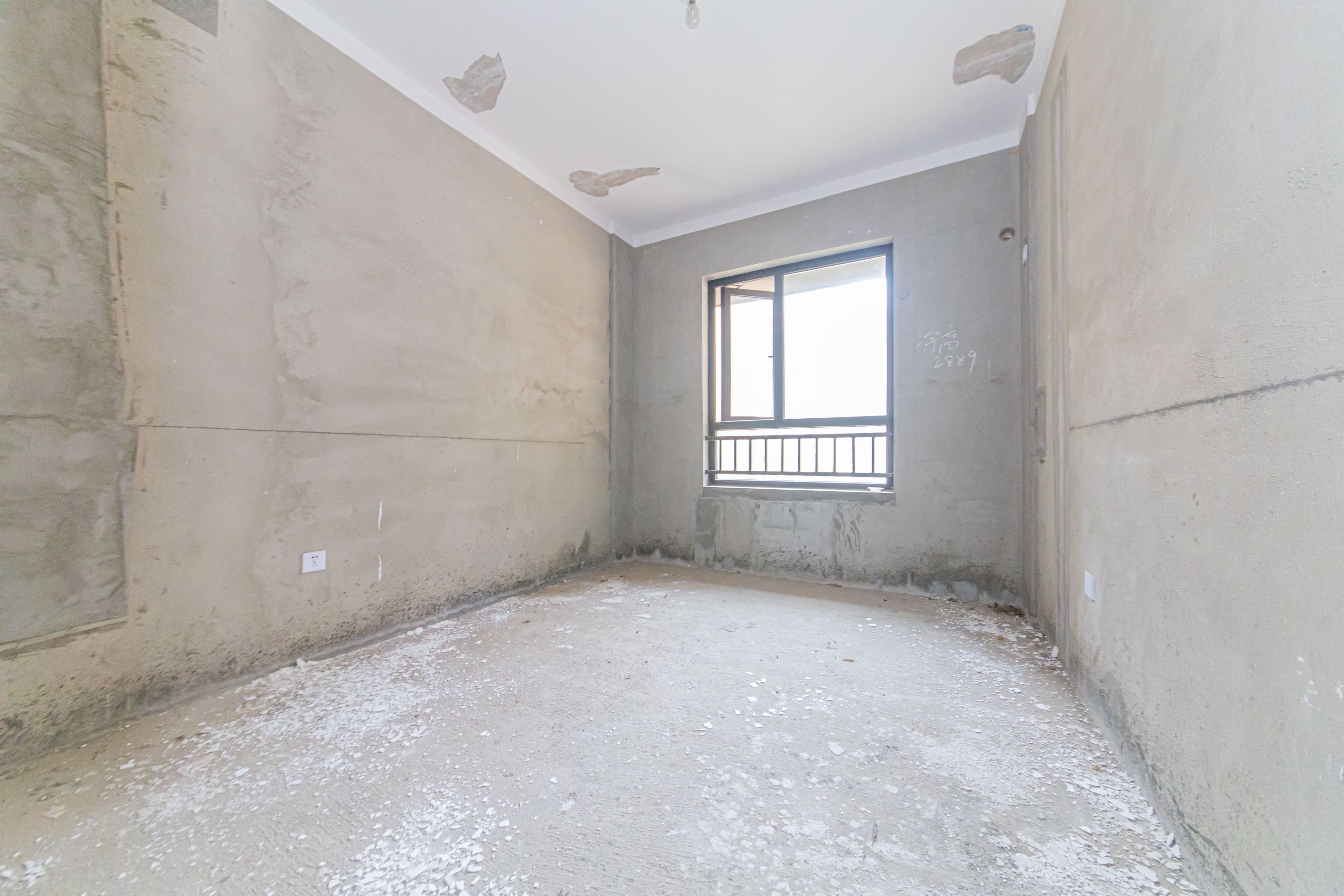 北辰中央公园DF区  4室2厅2卫    155.0万 北辰中央公园DF区  4室2厅2卫    155.0万卧室