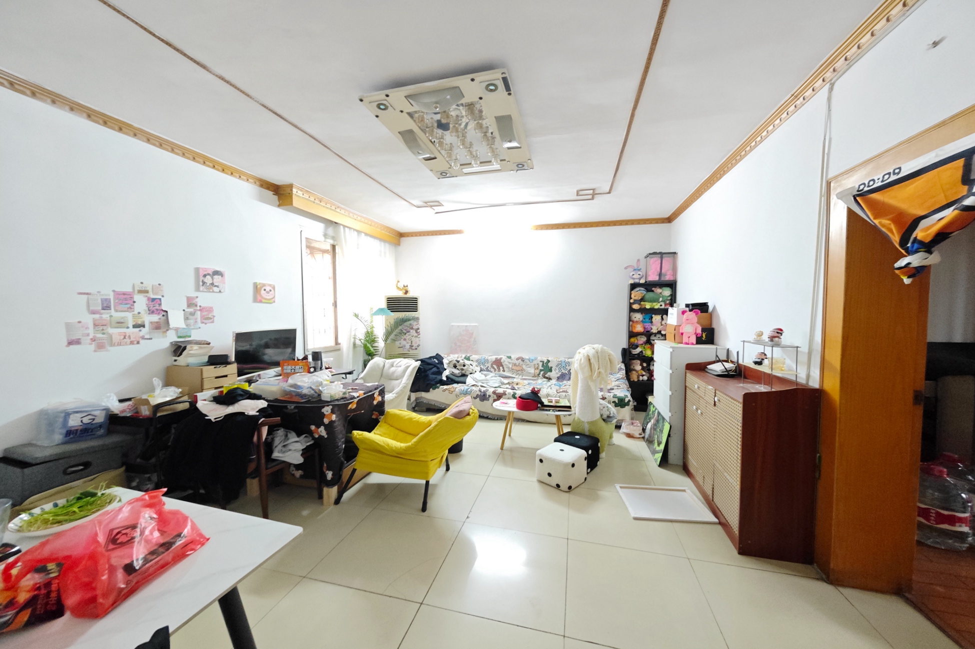 金科园  3室2厅1卫   48.80万客厅