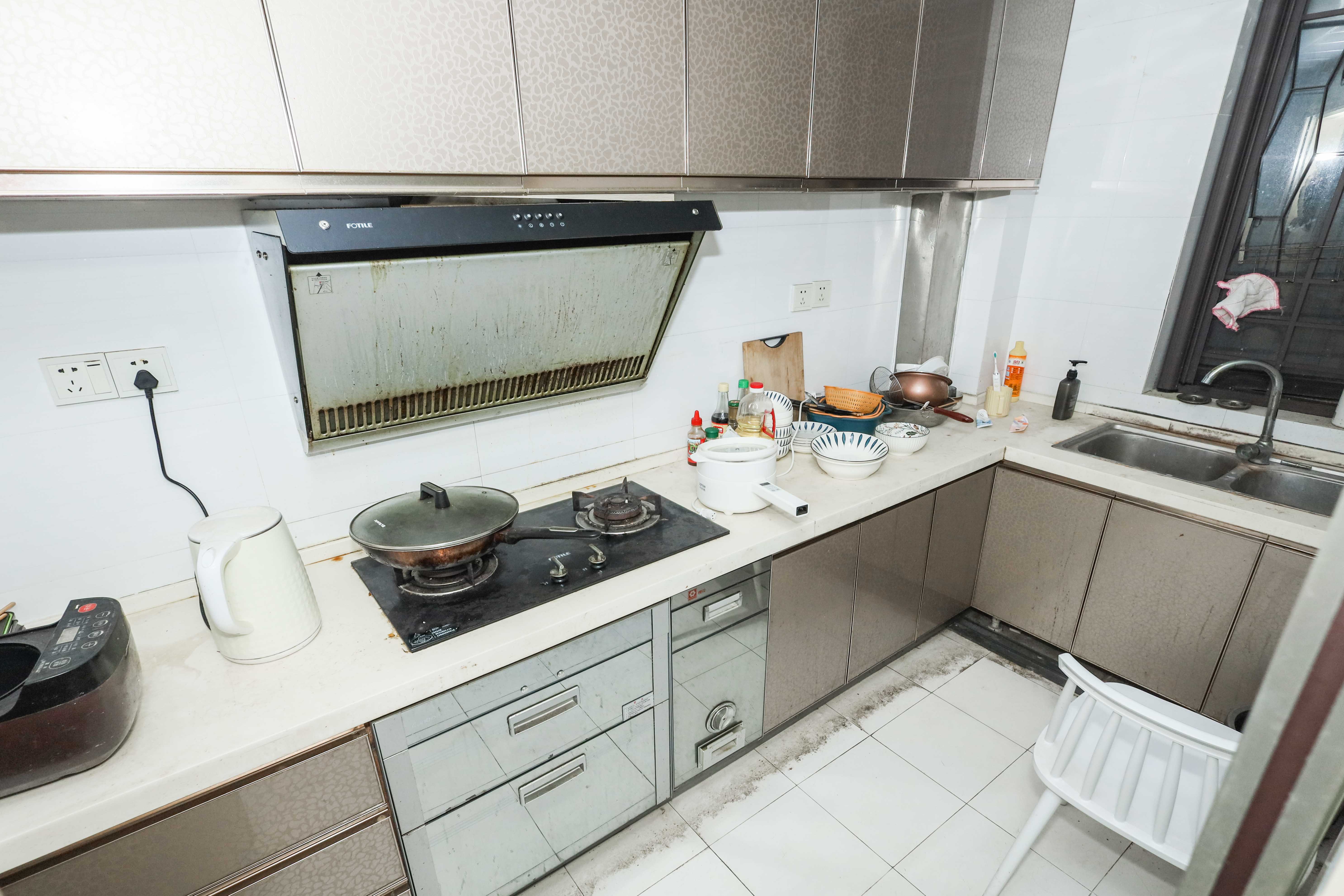 保利麓谷林语E区  3室2厅1卫   82.00万厨房