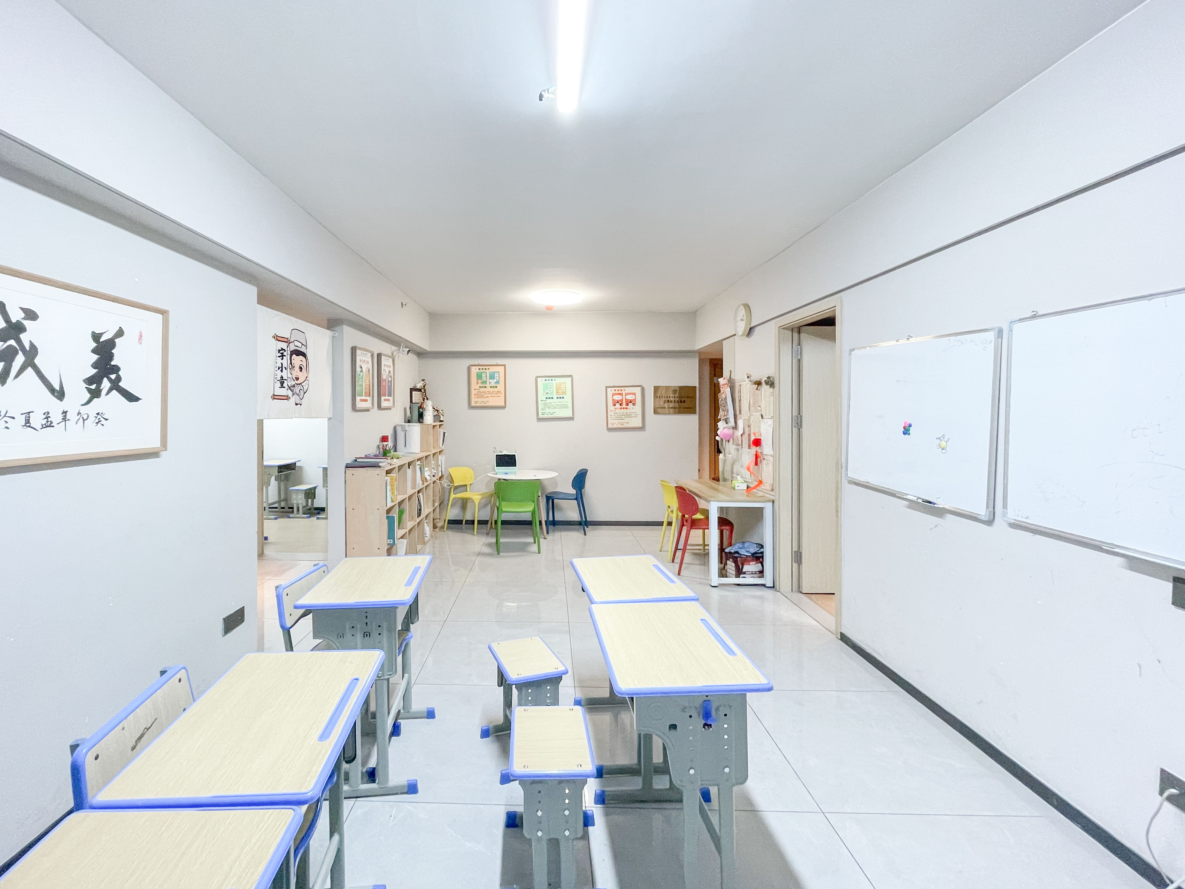 时代梅溪领峰  3室2厅2卫   168.00万客厅