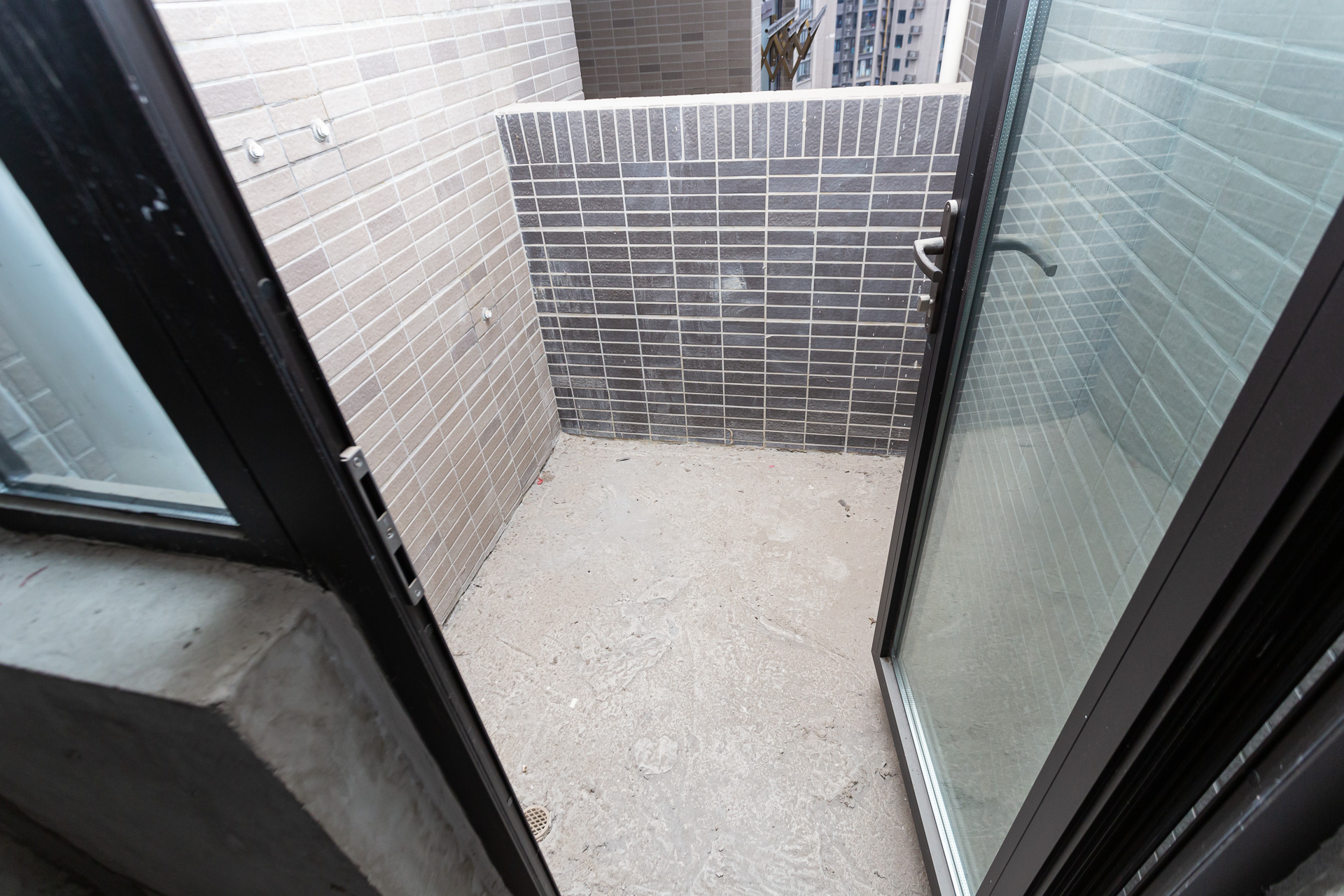 时代倾城三期  2室2厅1卫    60.0万 时代倾城三期  2室2厅1卫    60.0万阳台